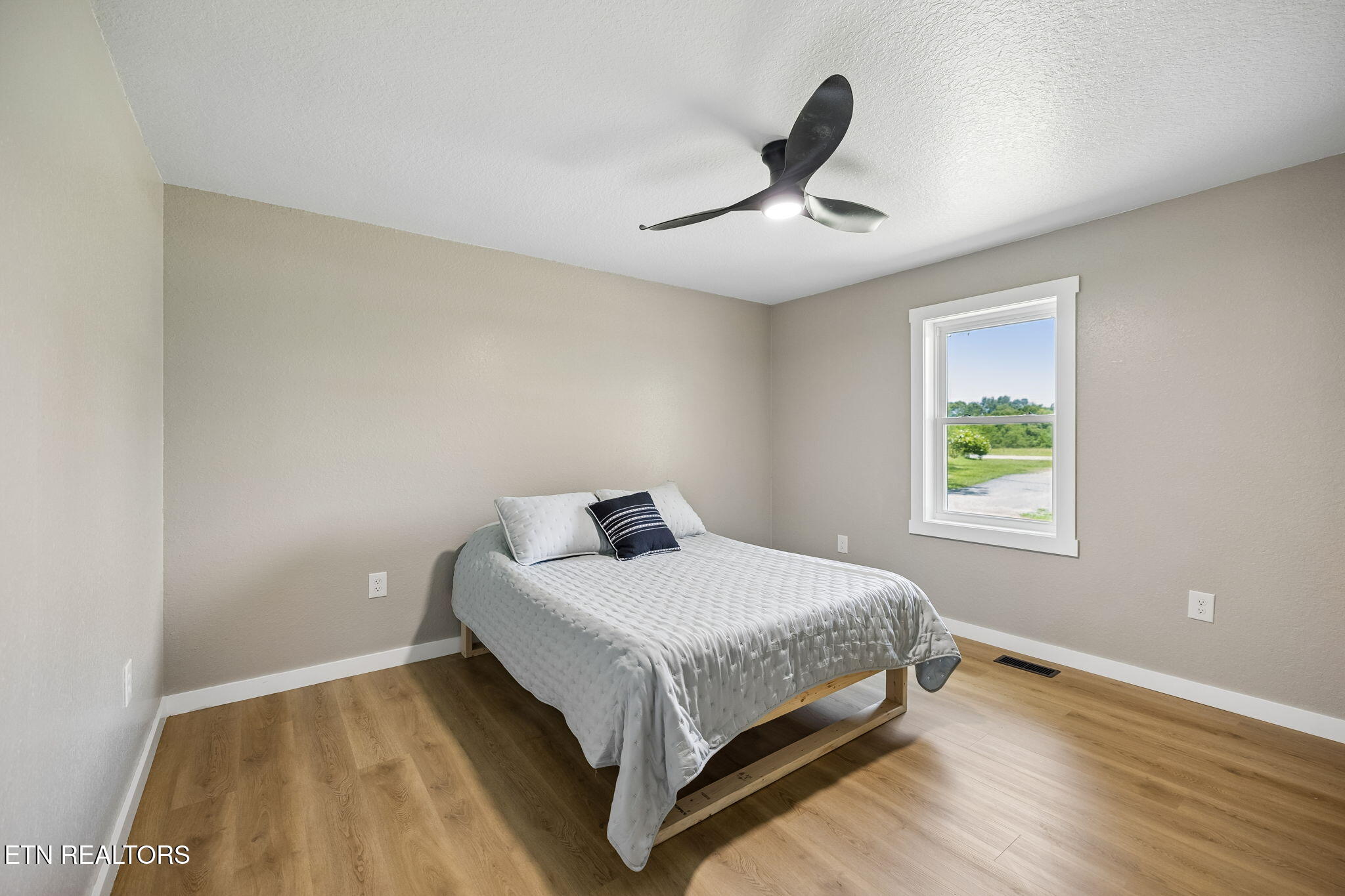 1509 Ted Davis Road Crossville TN 38572