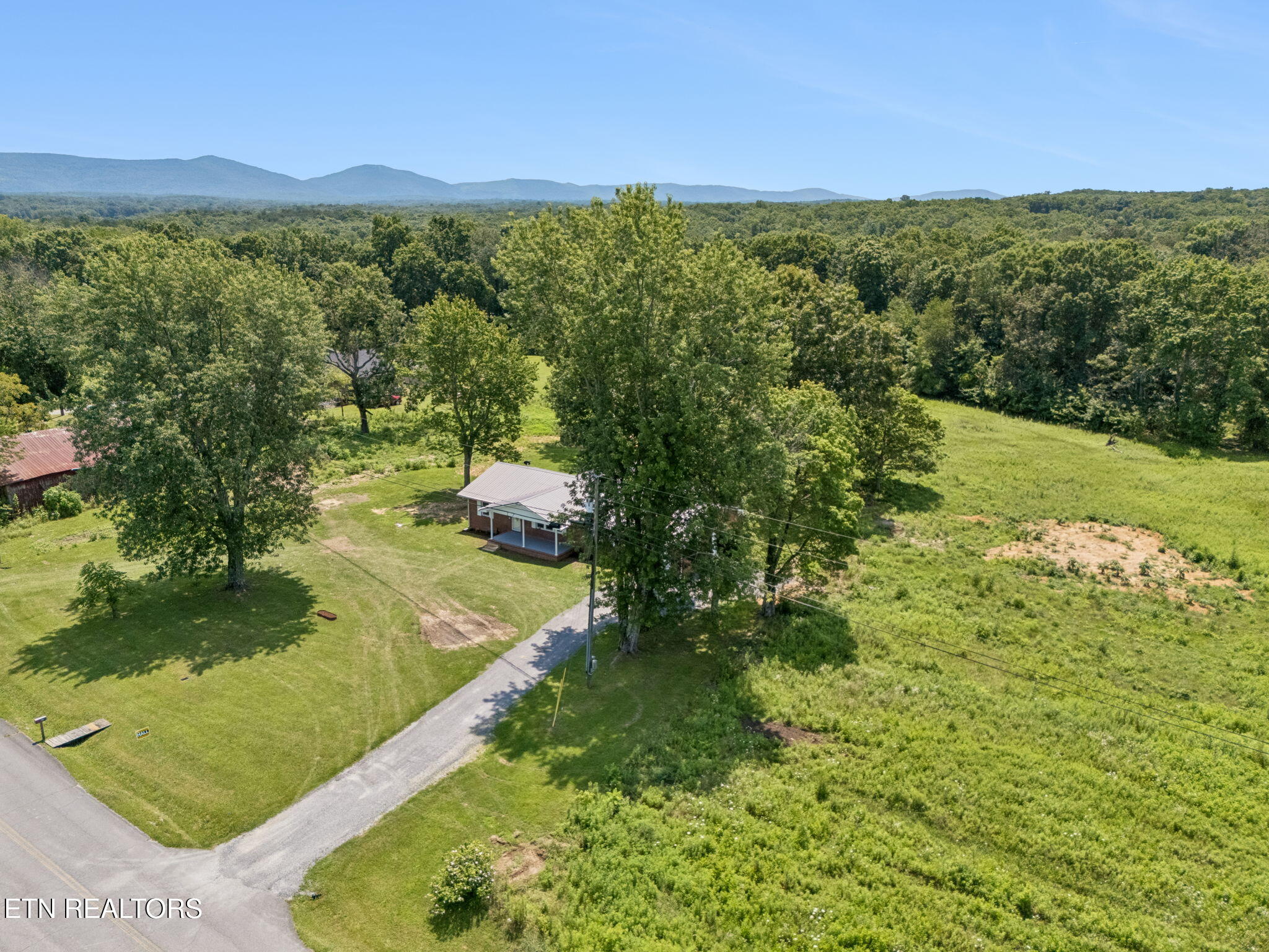 1509 Ted Davis Road Crossville TN 38572
