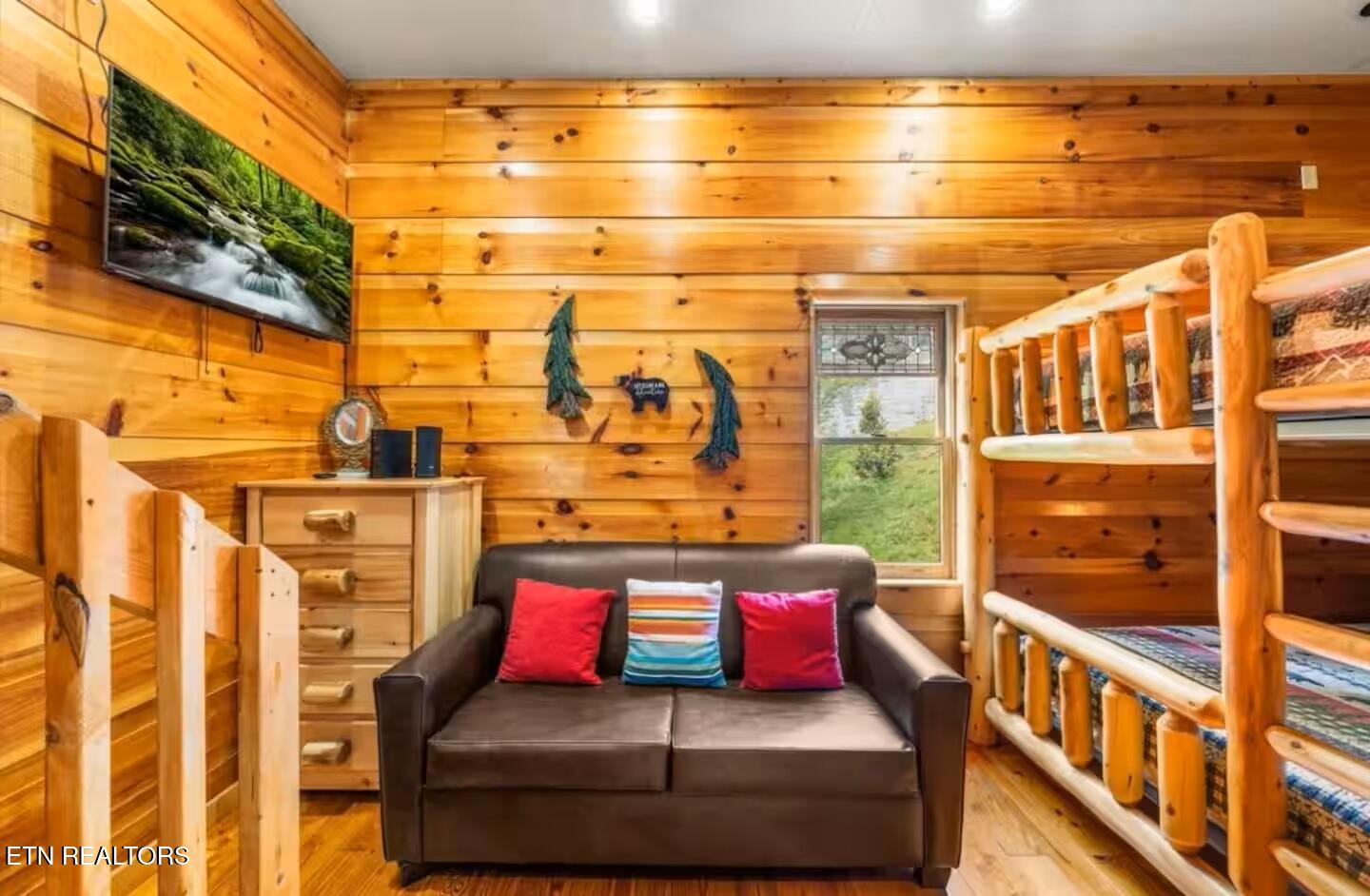 517 Hideaway Ridge Circle Sevierville TN 37862