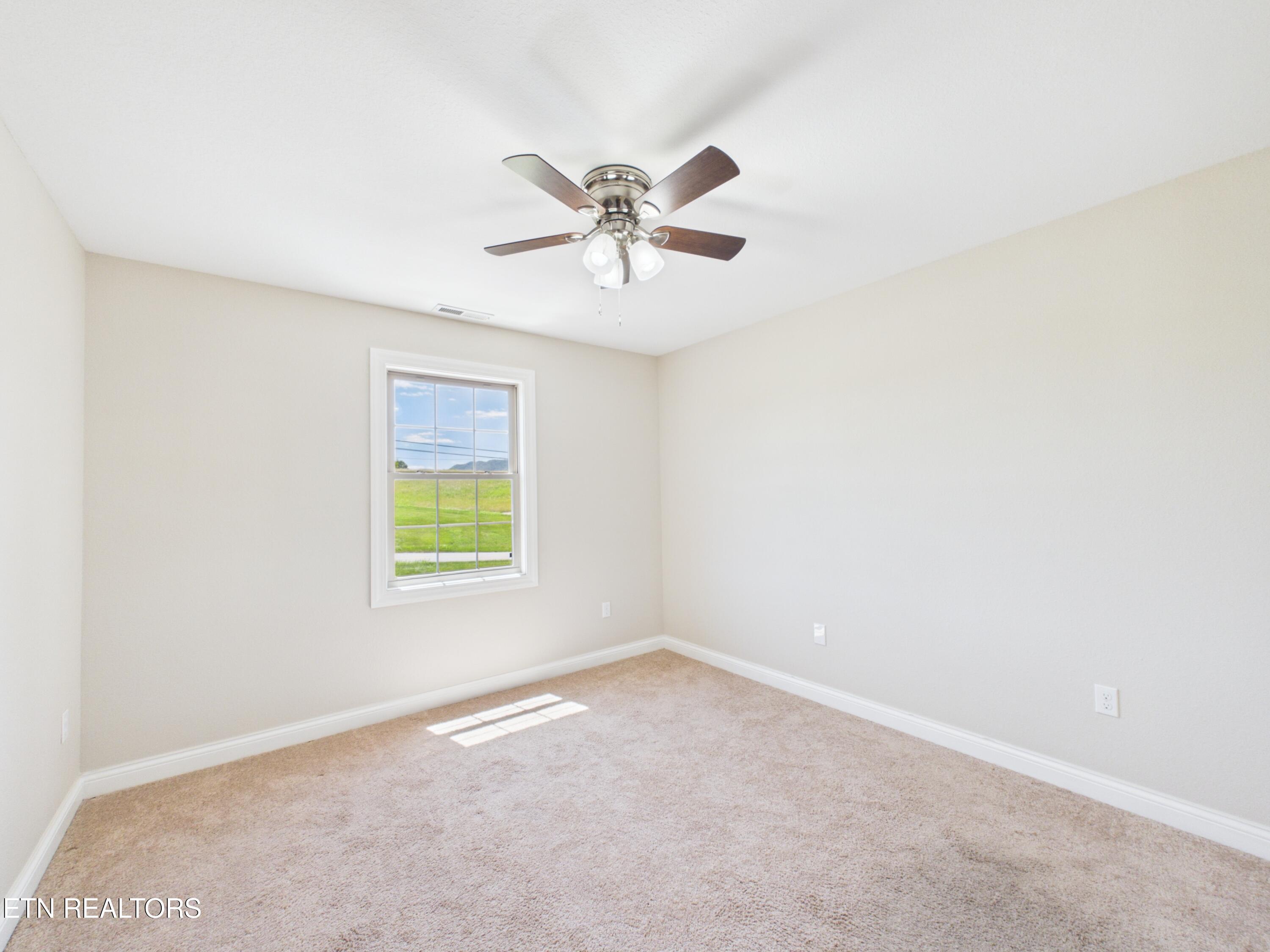 139 Gracyn Lane Harrogate TN 37752