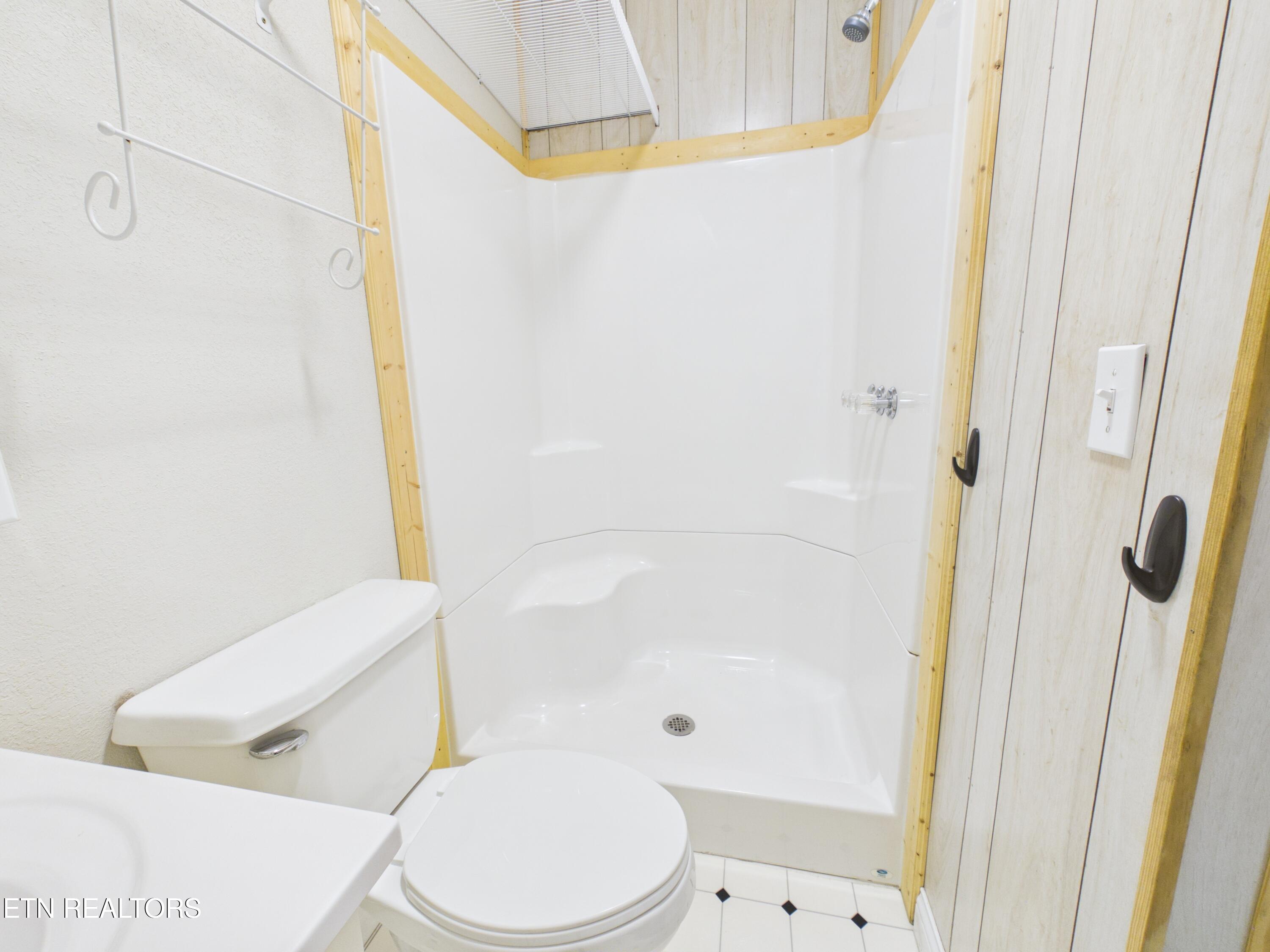 139 Gracyn Lane Harrogate TN 37752