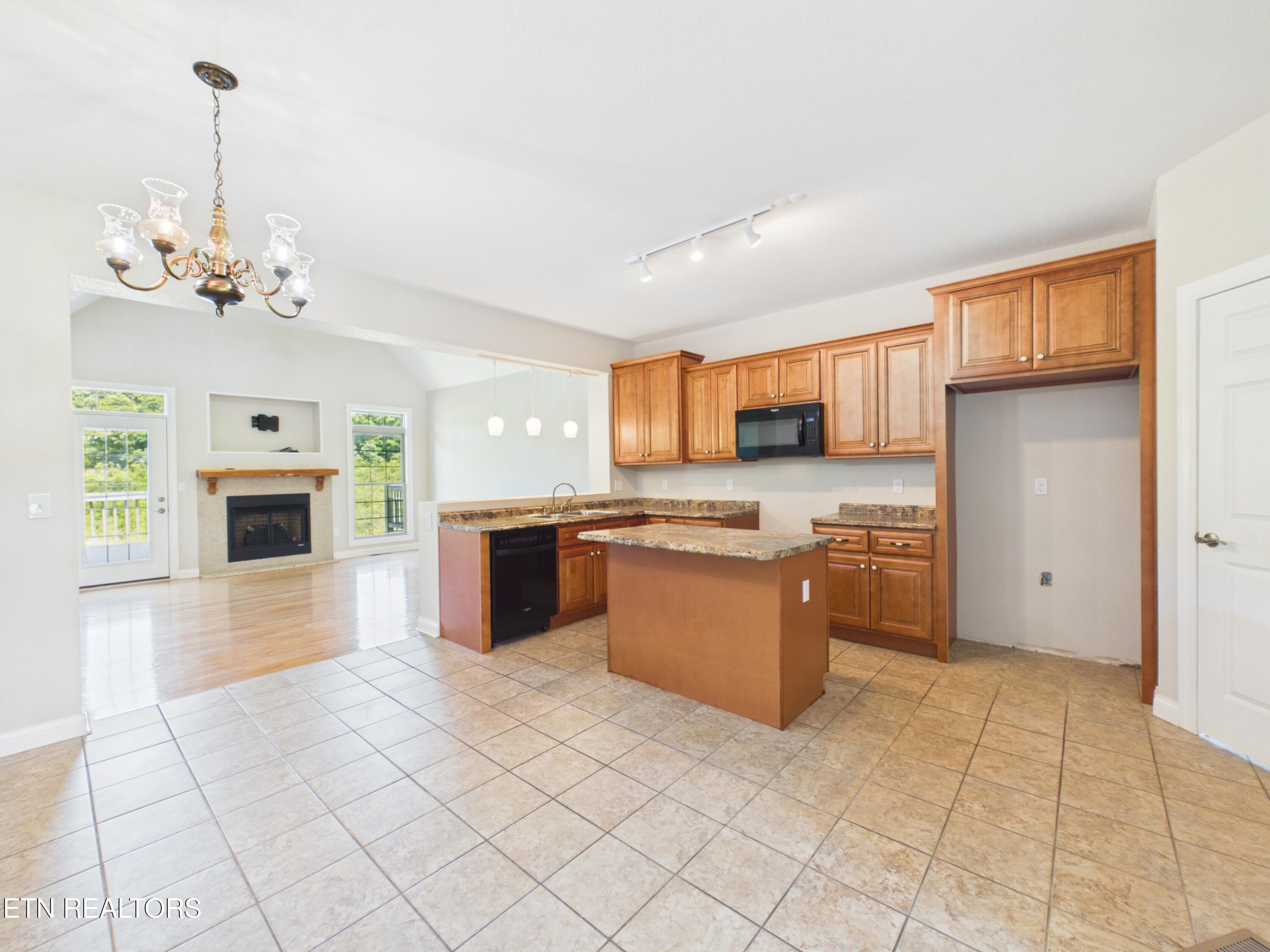 139 Gracyn Lane Harrogate TN 37752