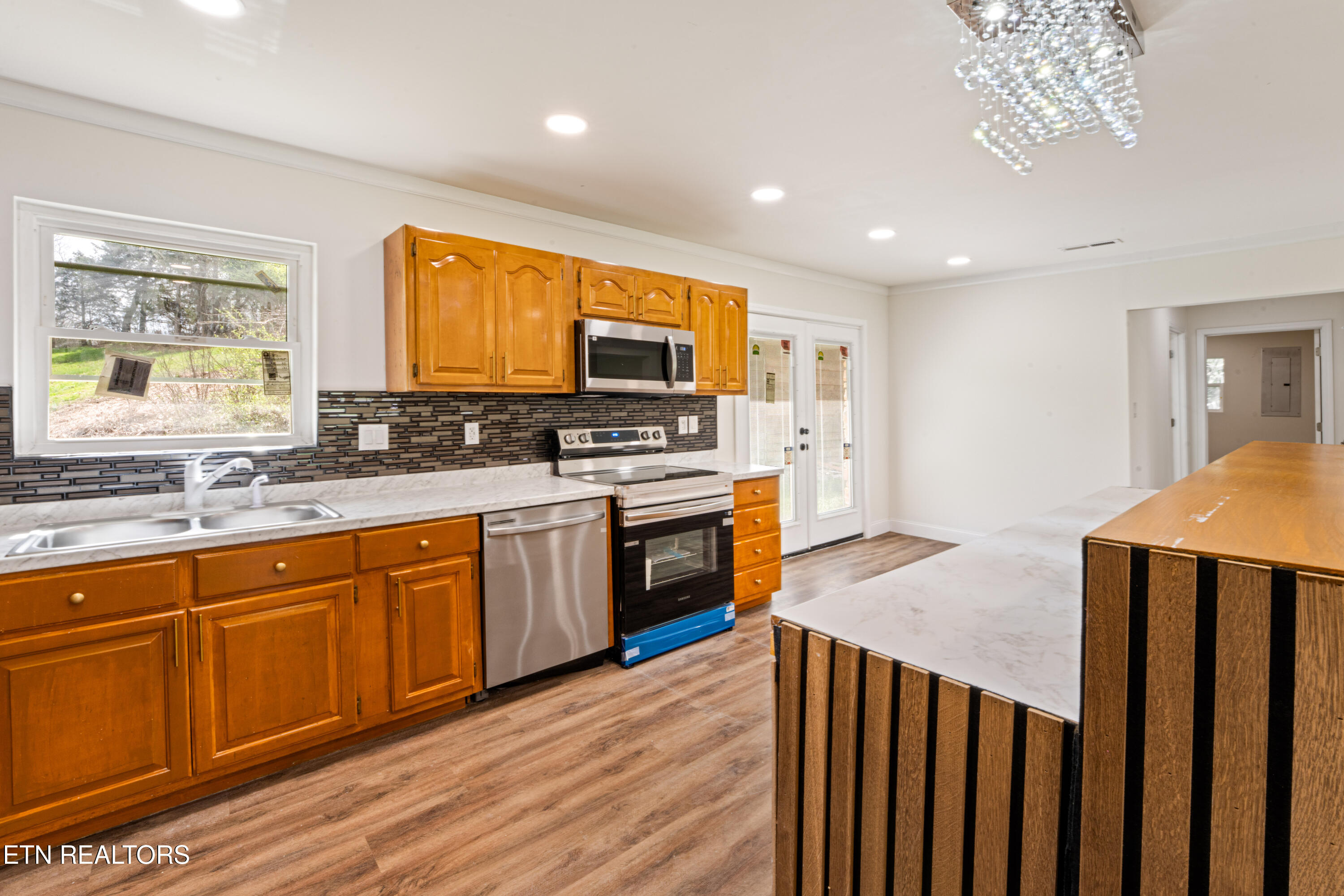 1025 Scarlet Road Newport TN 37821