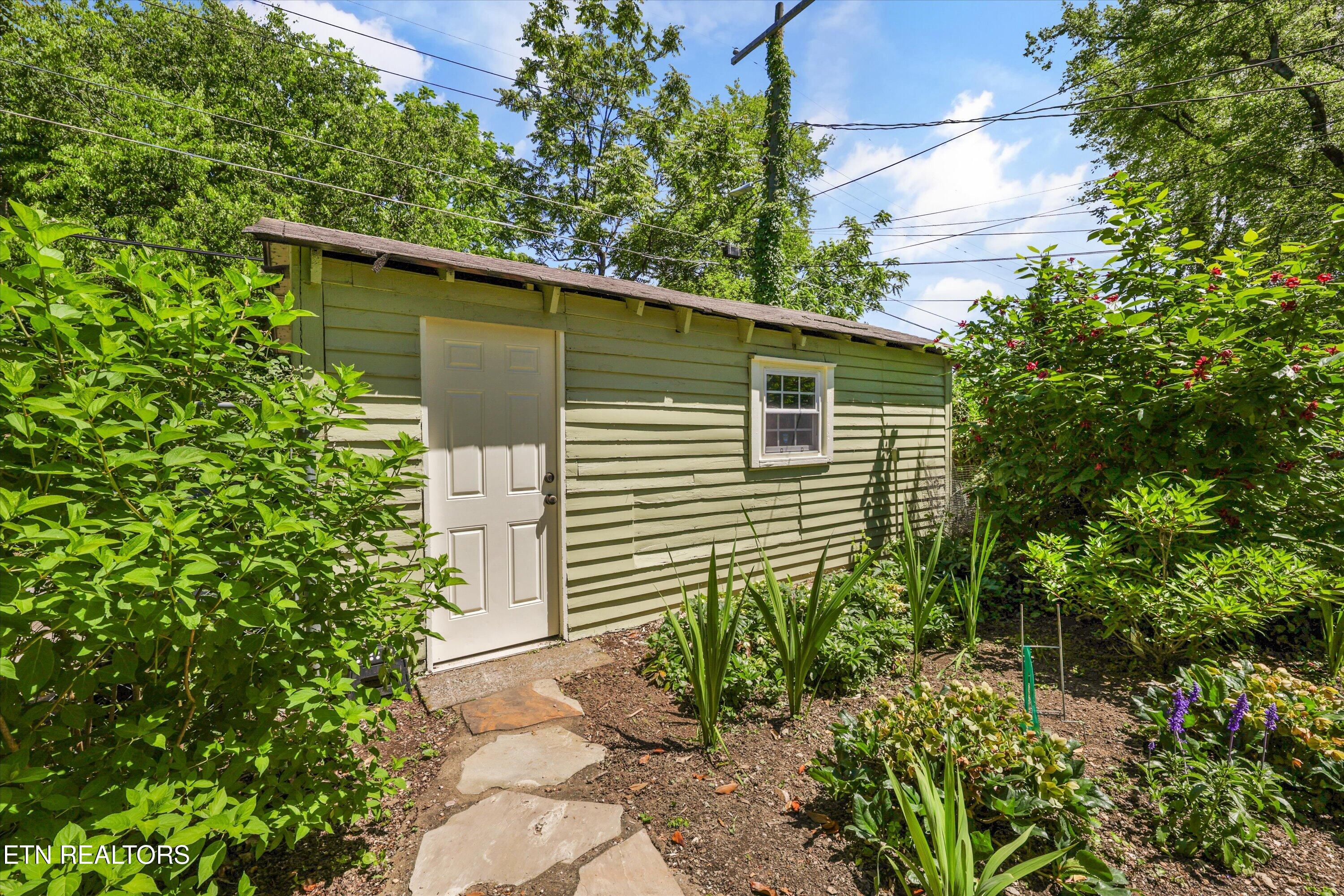 922 Gratz Street Knoxville TN 37917