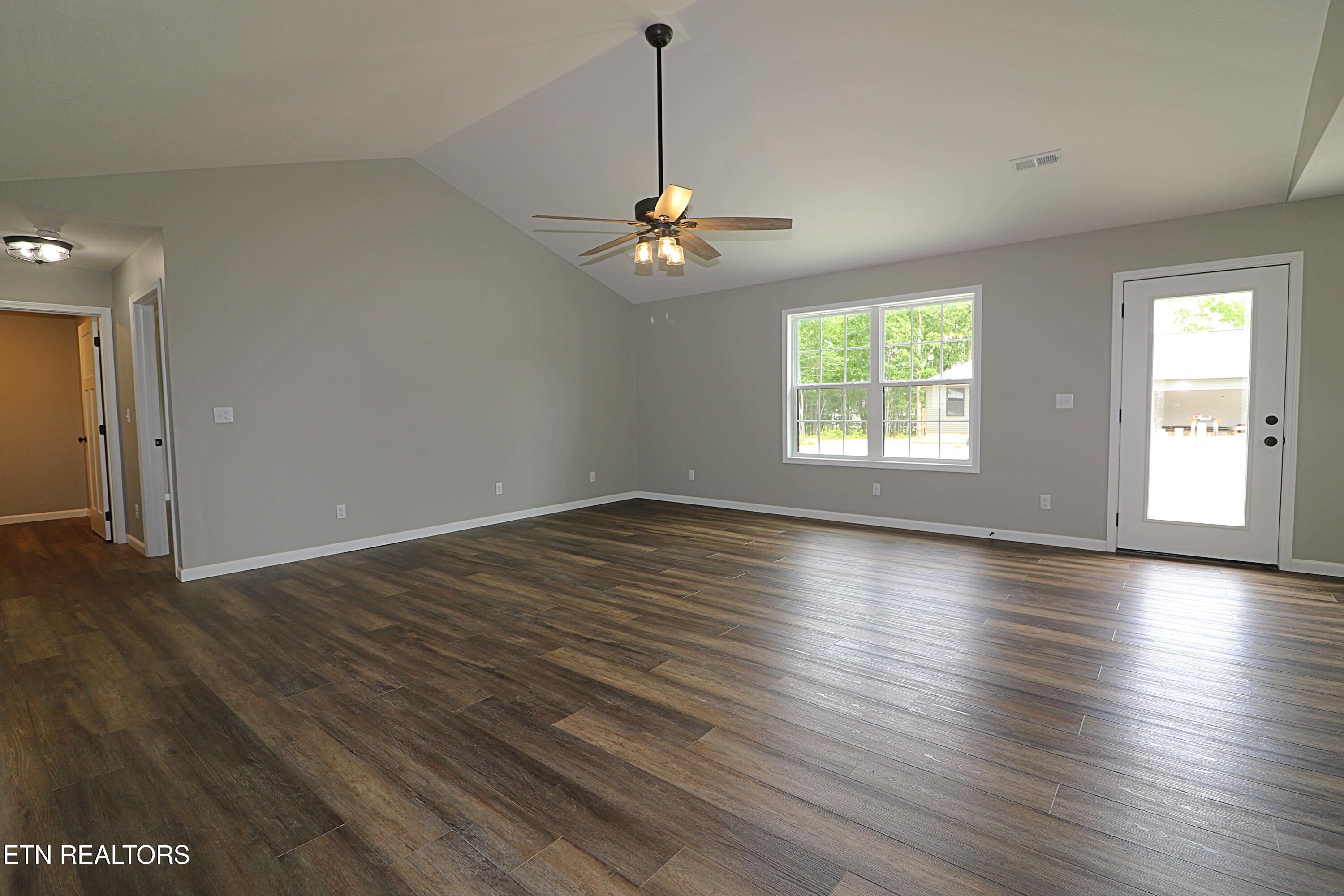 607 Taylon Lane Oneida TN 37841