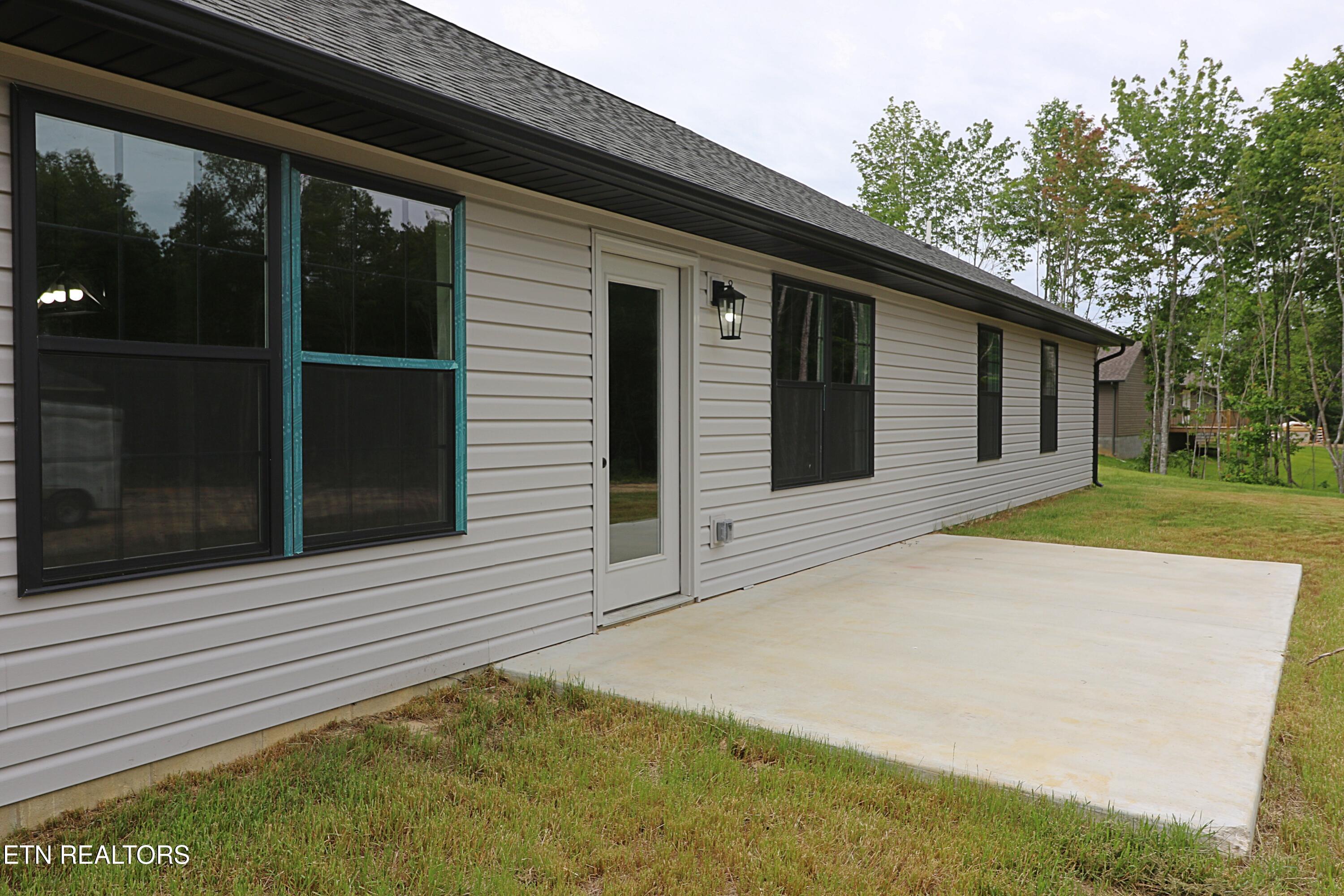 607 Taylon Lane Oneida TN 37841