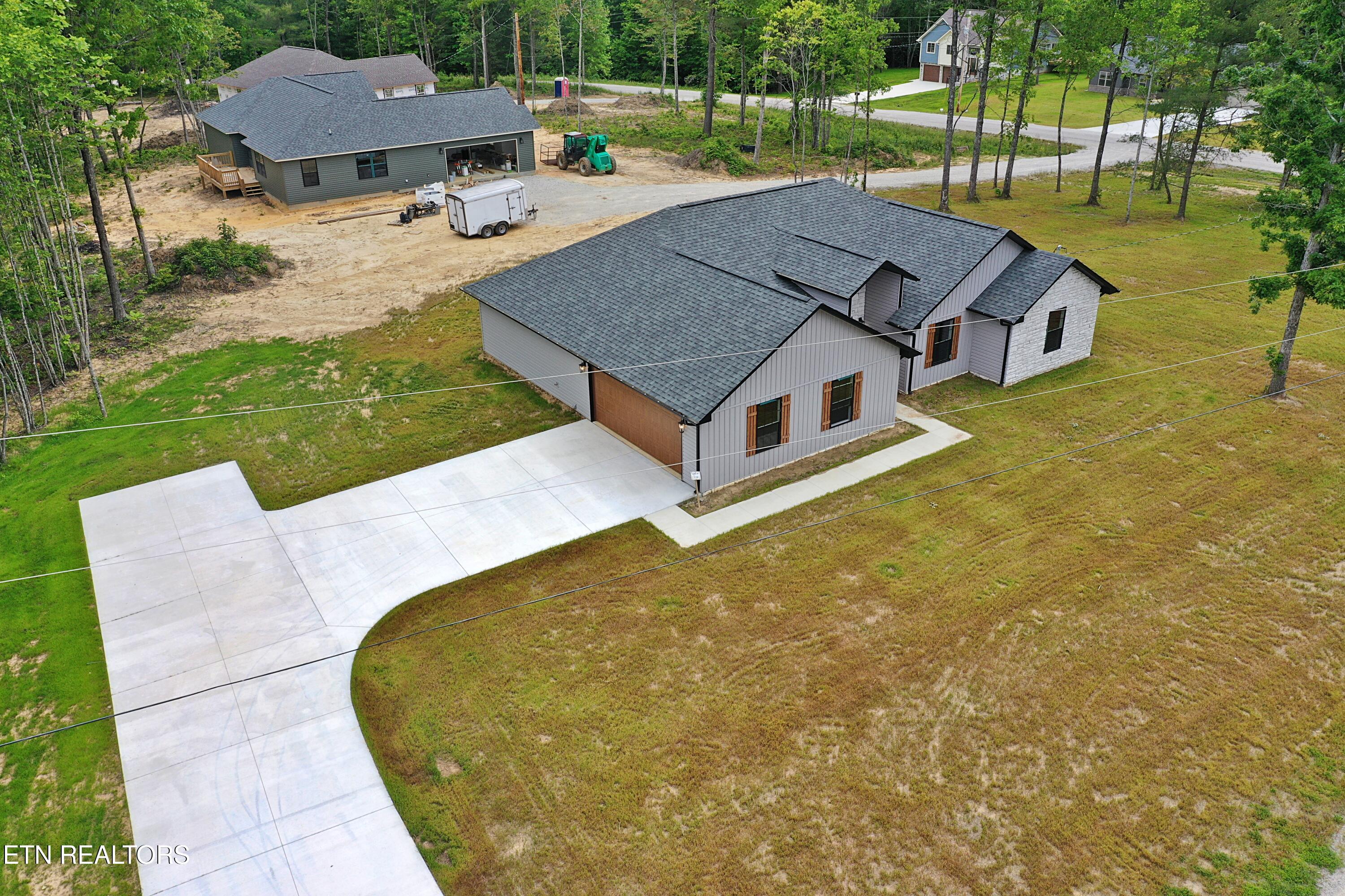 607 Taylon Lane Oneida TN 37841