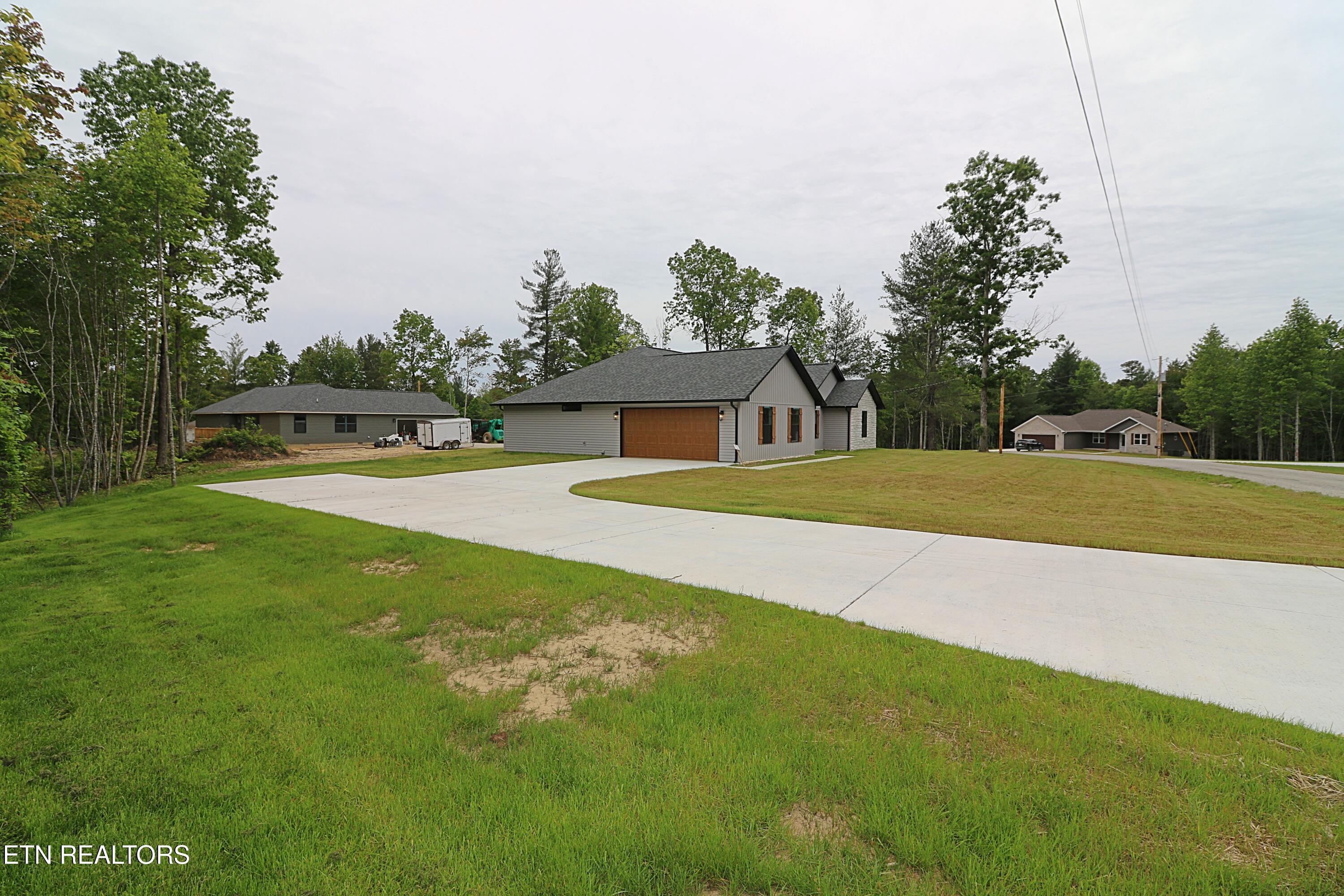 607 Taylon Lane Oneida TN 37841