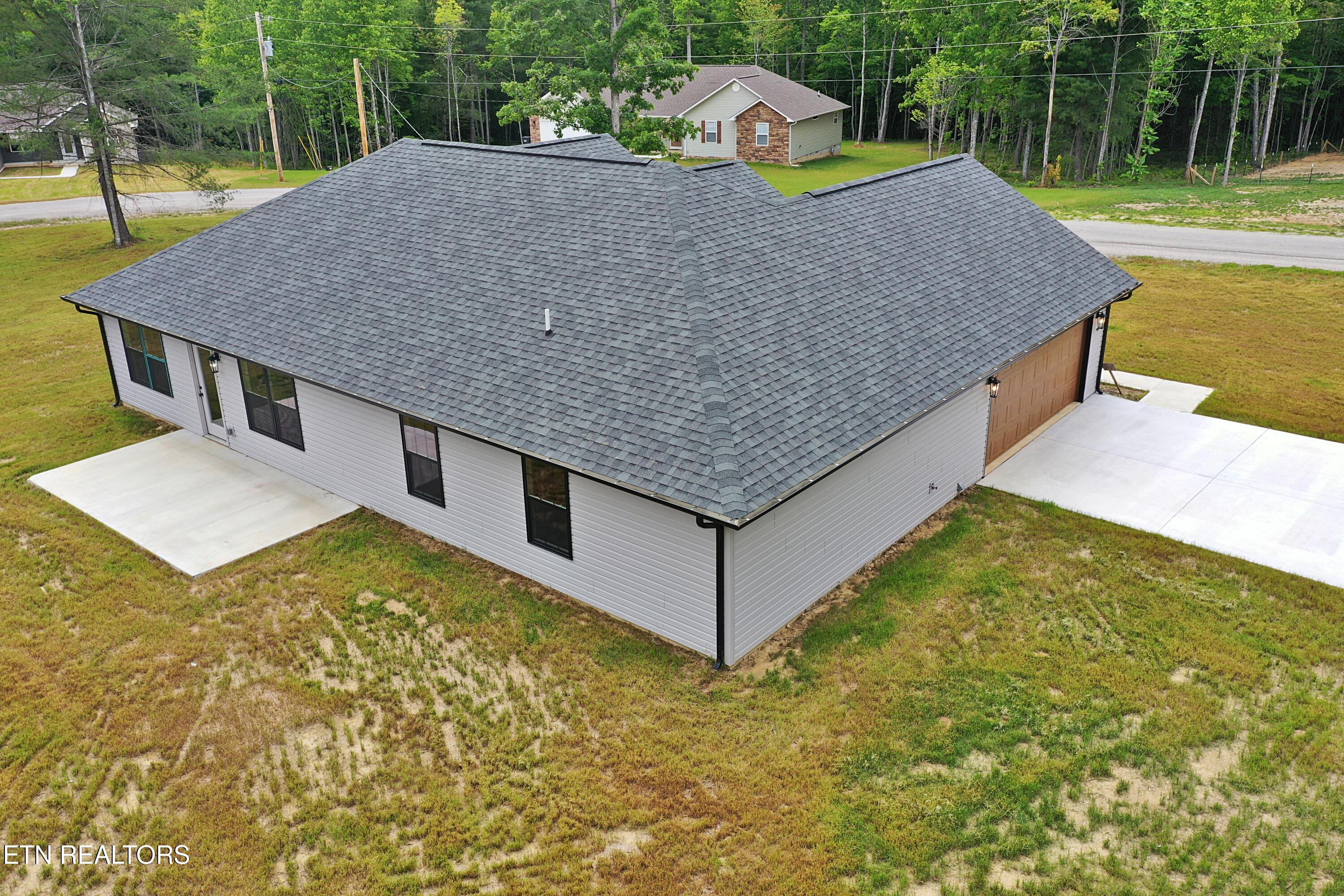 607 Taylon Lane Oneida TN 37841