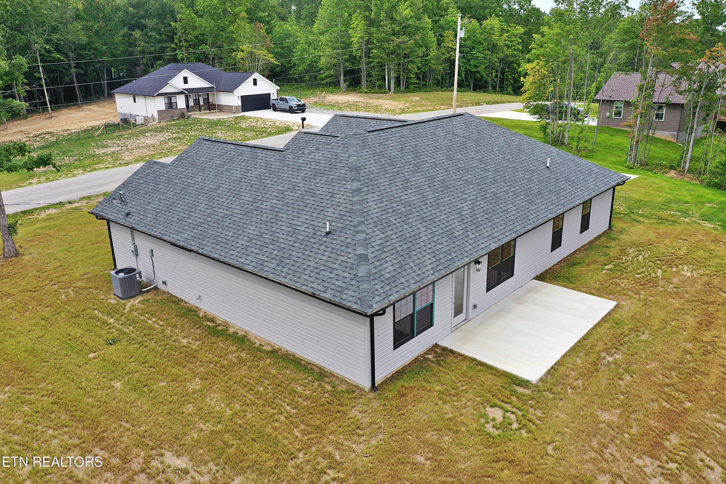 607 Taylon Lane Oneida TN 37841