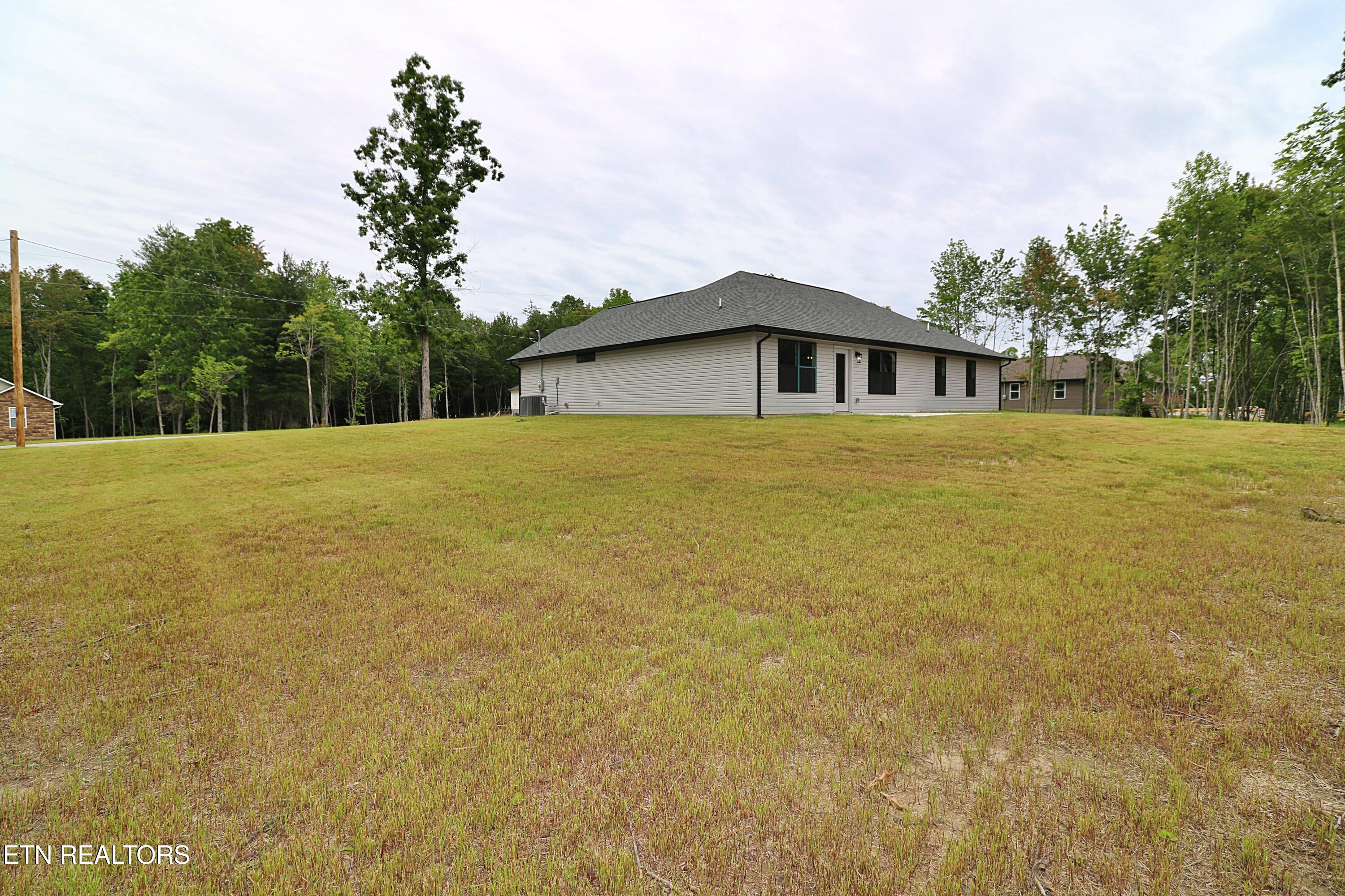 607 Taylon Lane Oneida TN 37841
