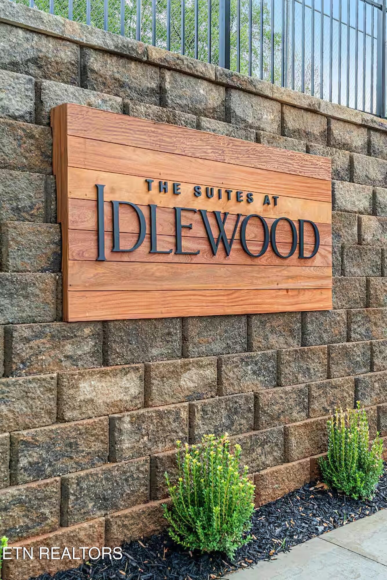 639 Idlewood Lane Knoxville TN 37923
