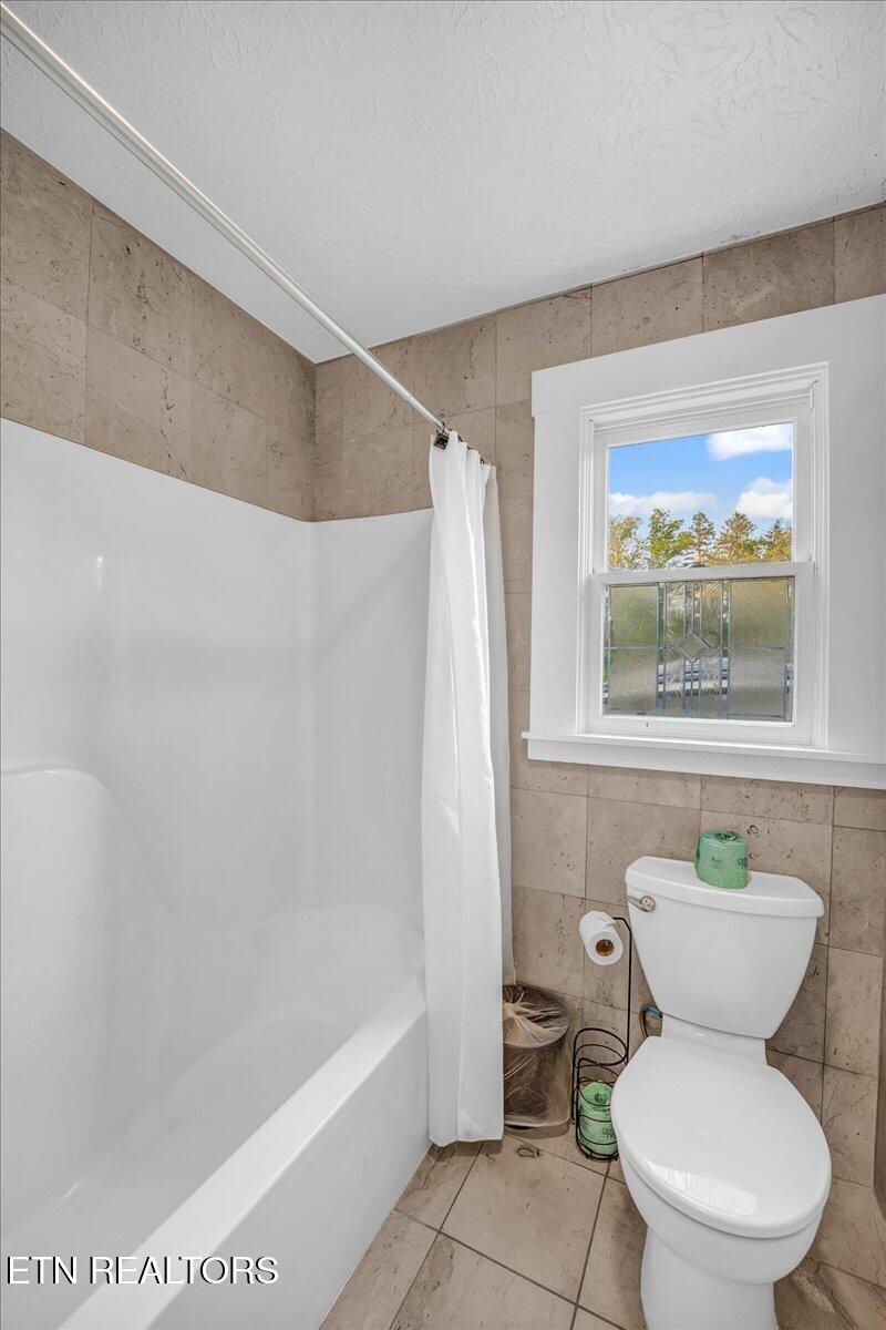 1463 Red Cedar Lane Sevierville TN 37876