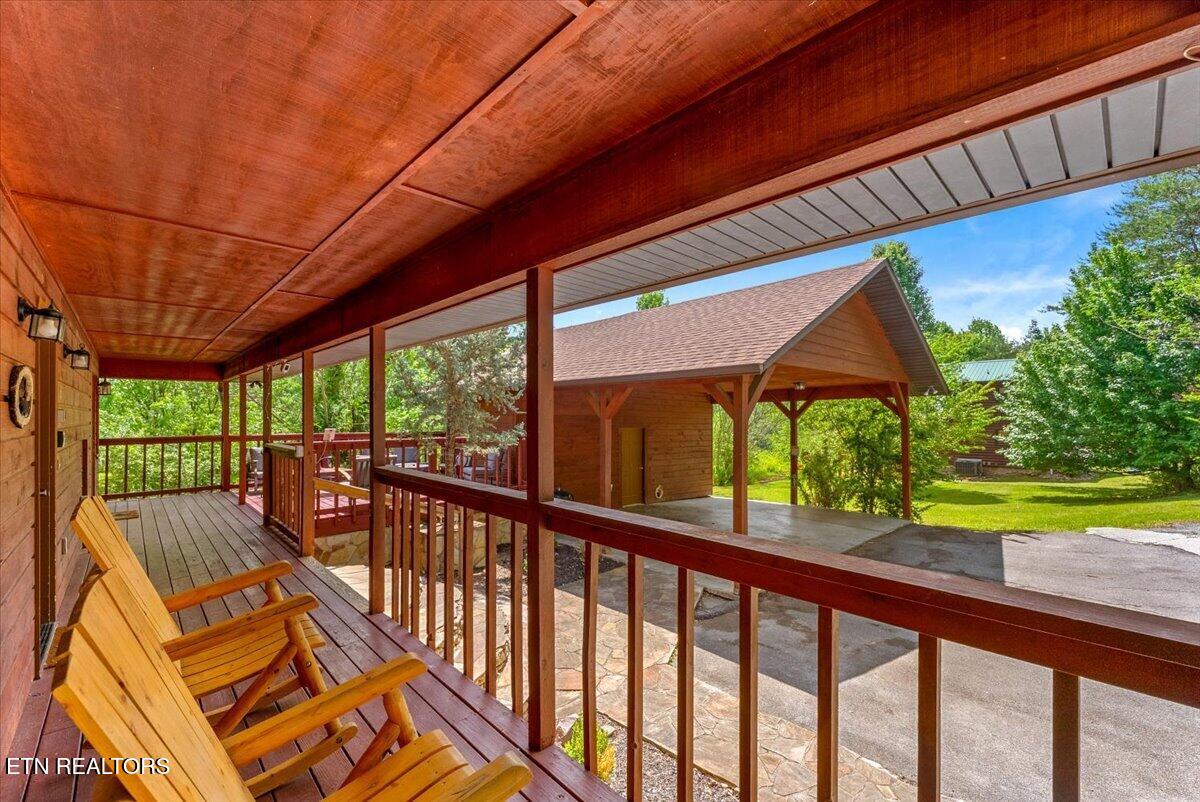 1463 Red Cedar Lane Sevierville TN 37876