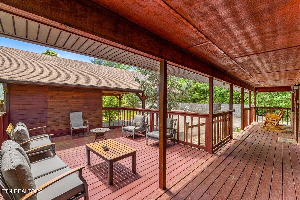 1463 Red Cedar Lane Sevierville TN 37876