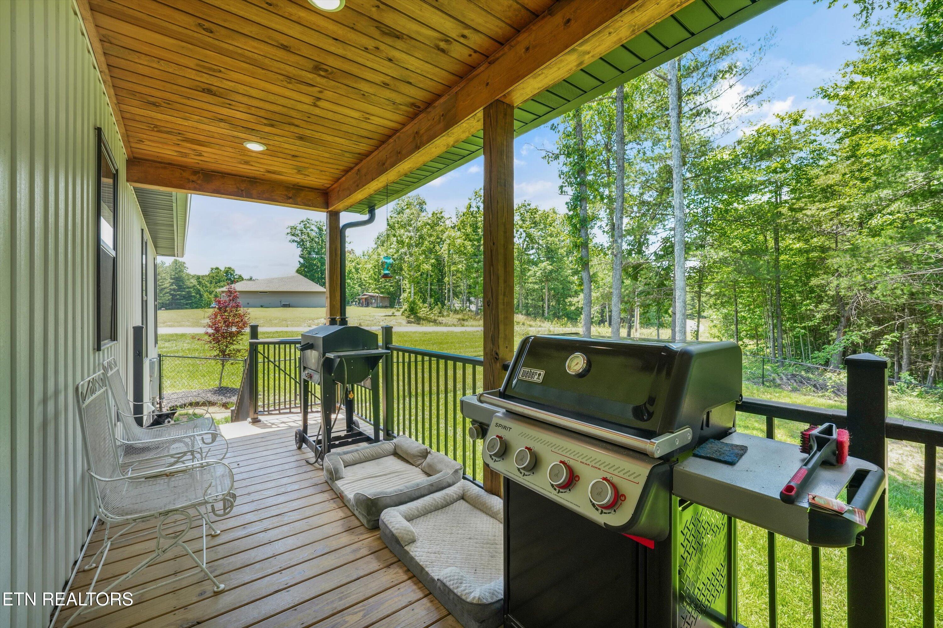 738 Toomey Falls Road Oneida TN 37841