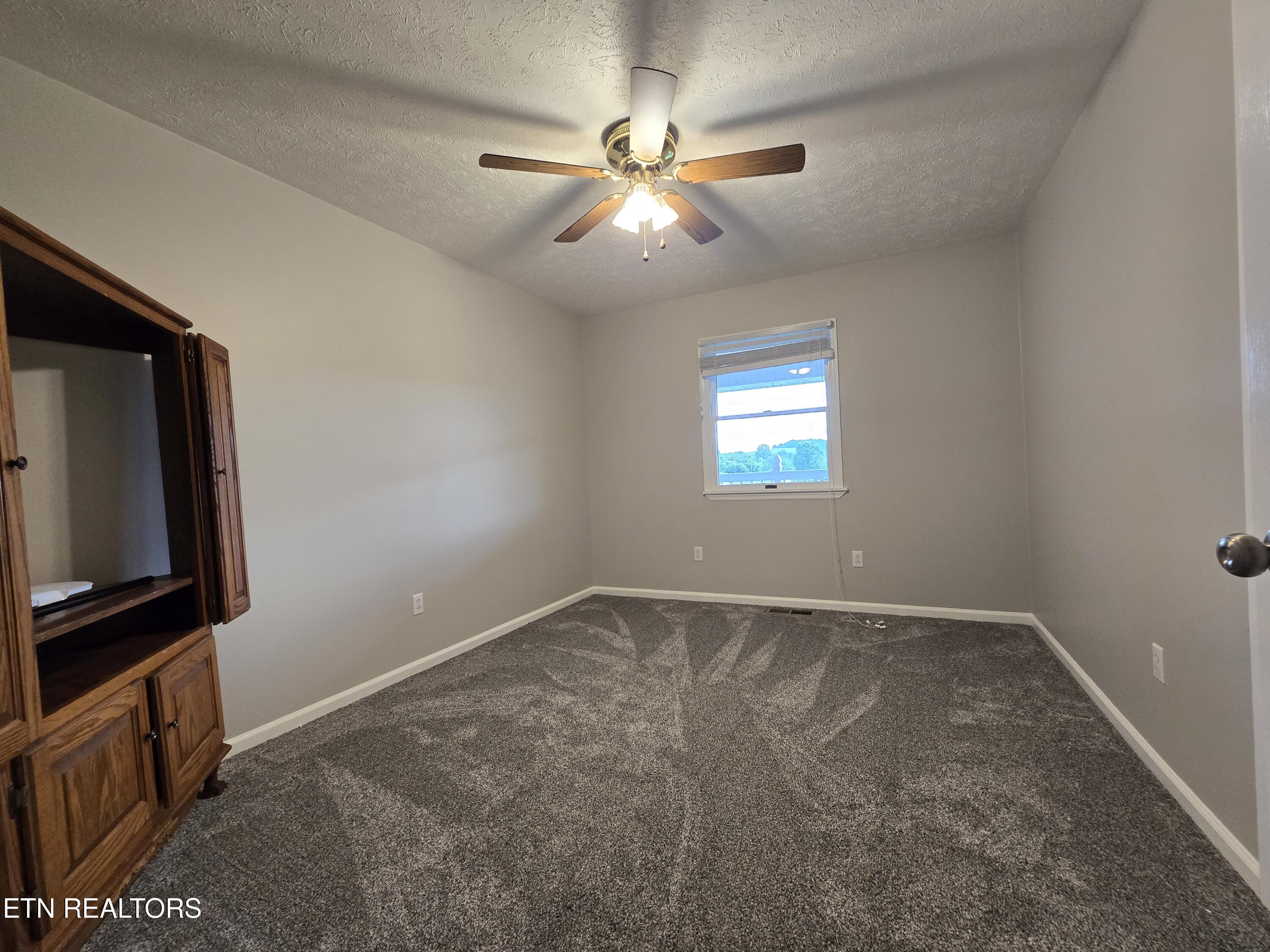 604 Lawrence Street New Tazewell TN 37825