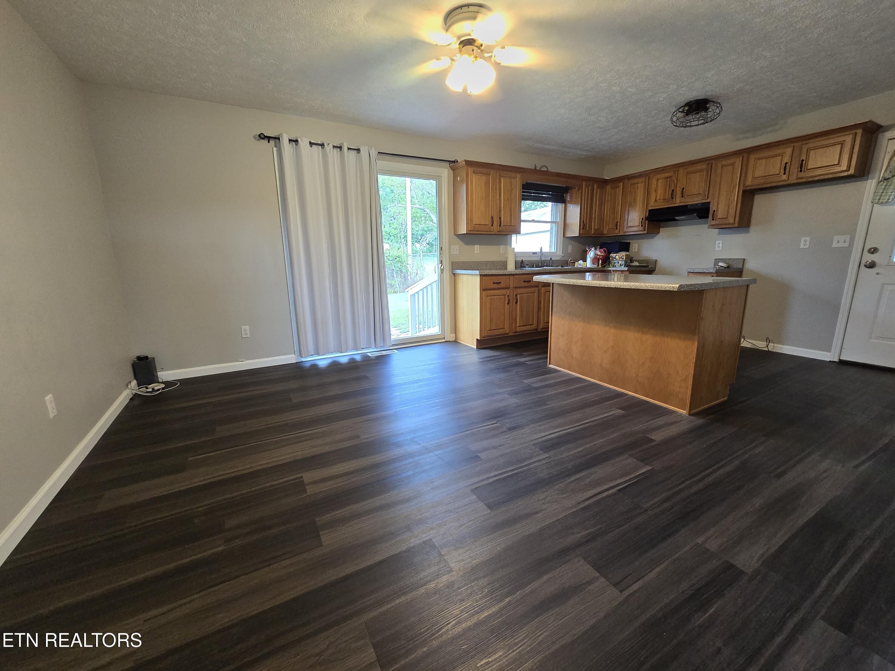 604 Lawrence Street New Tazewell TN 37825