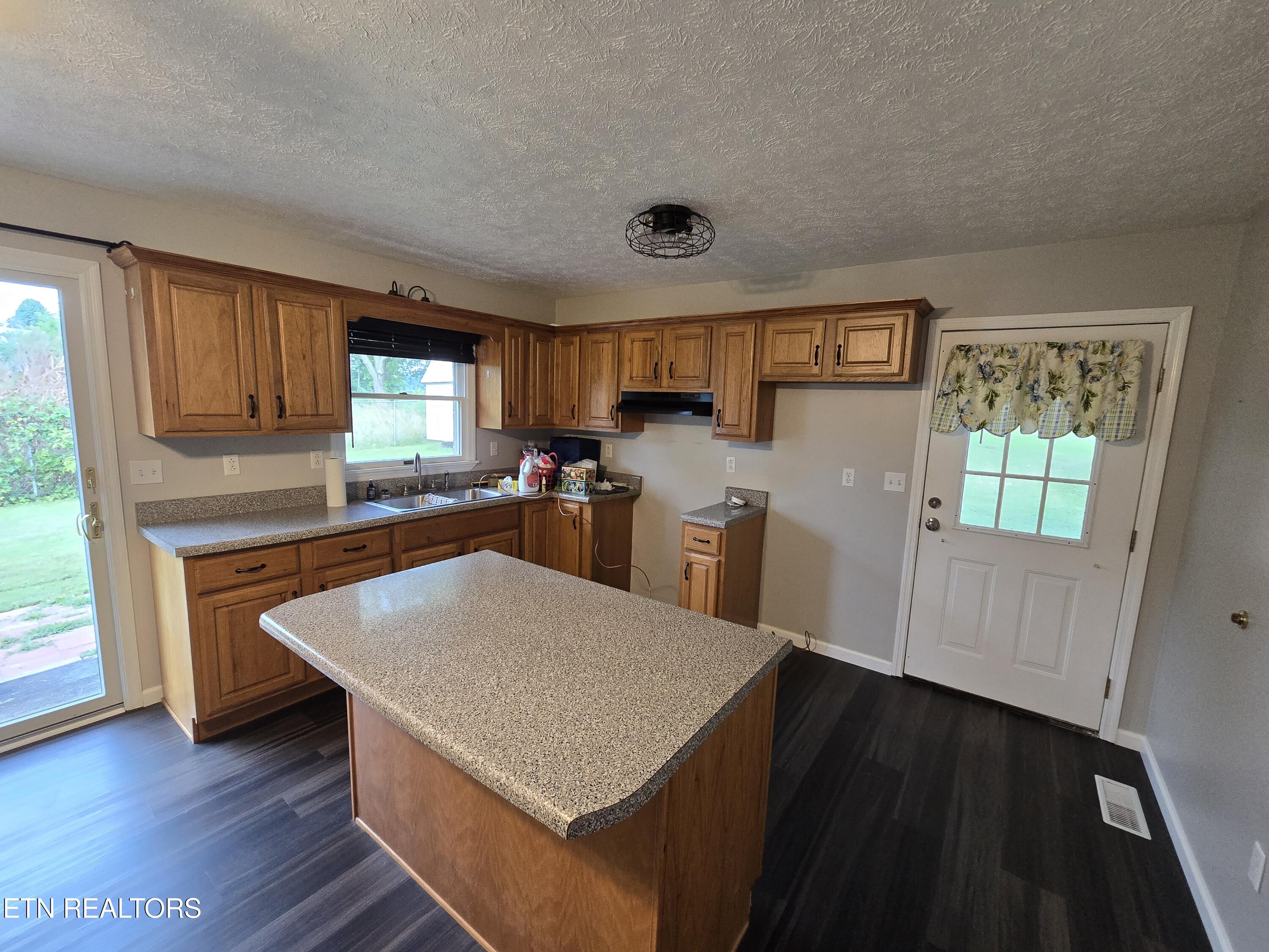 604 Lawrence Street New Tazewell TN 37825