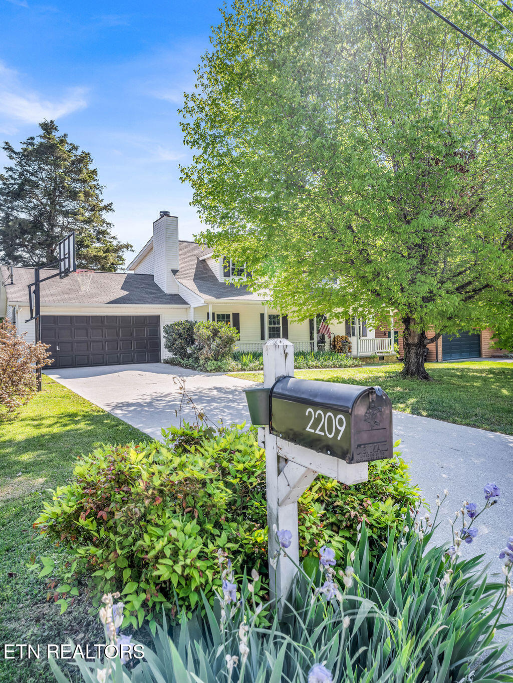 2209 Orchard Meade Lane Knoxville TN 37923