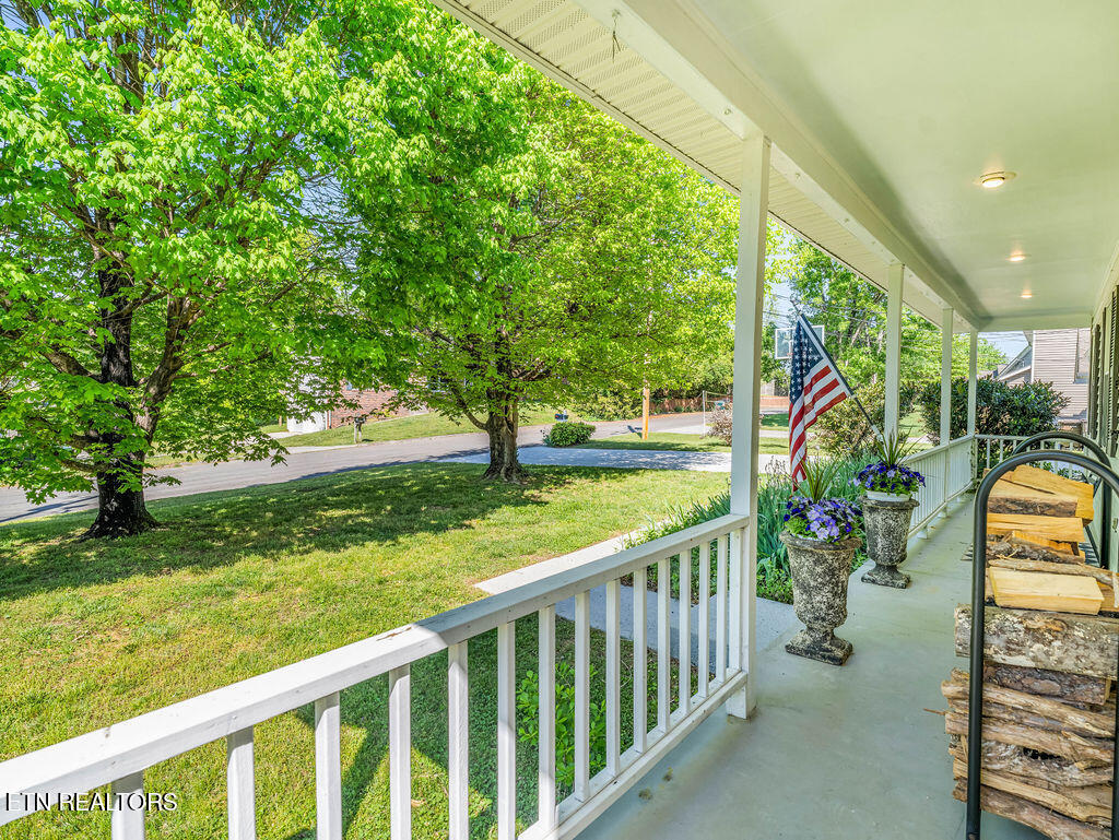 2209 Orchard Meade Lane Knoxville TN 37923