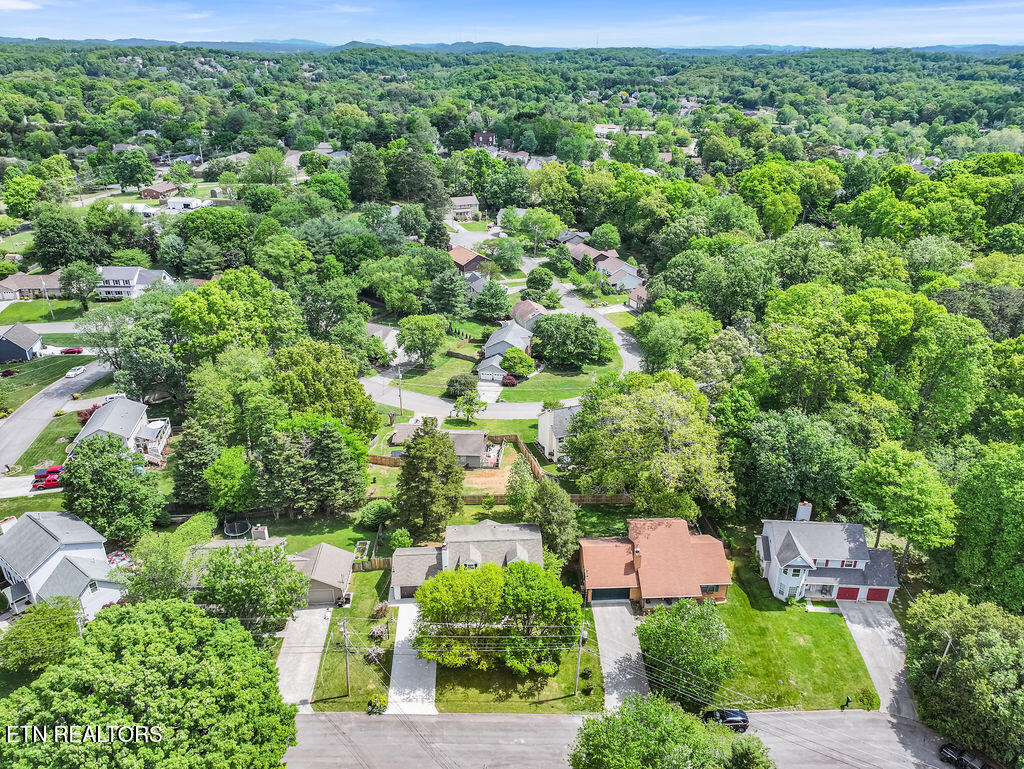 2209 Orchard Meade Lane Knoxville TN 37923