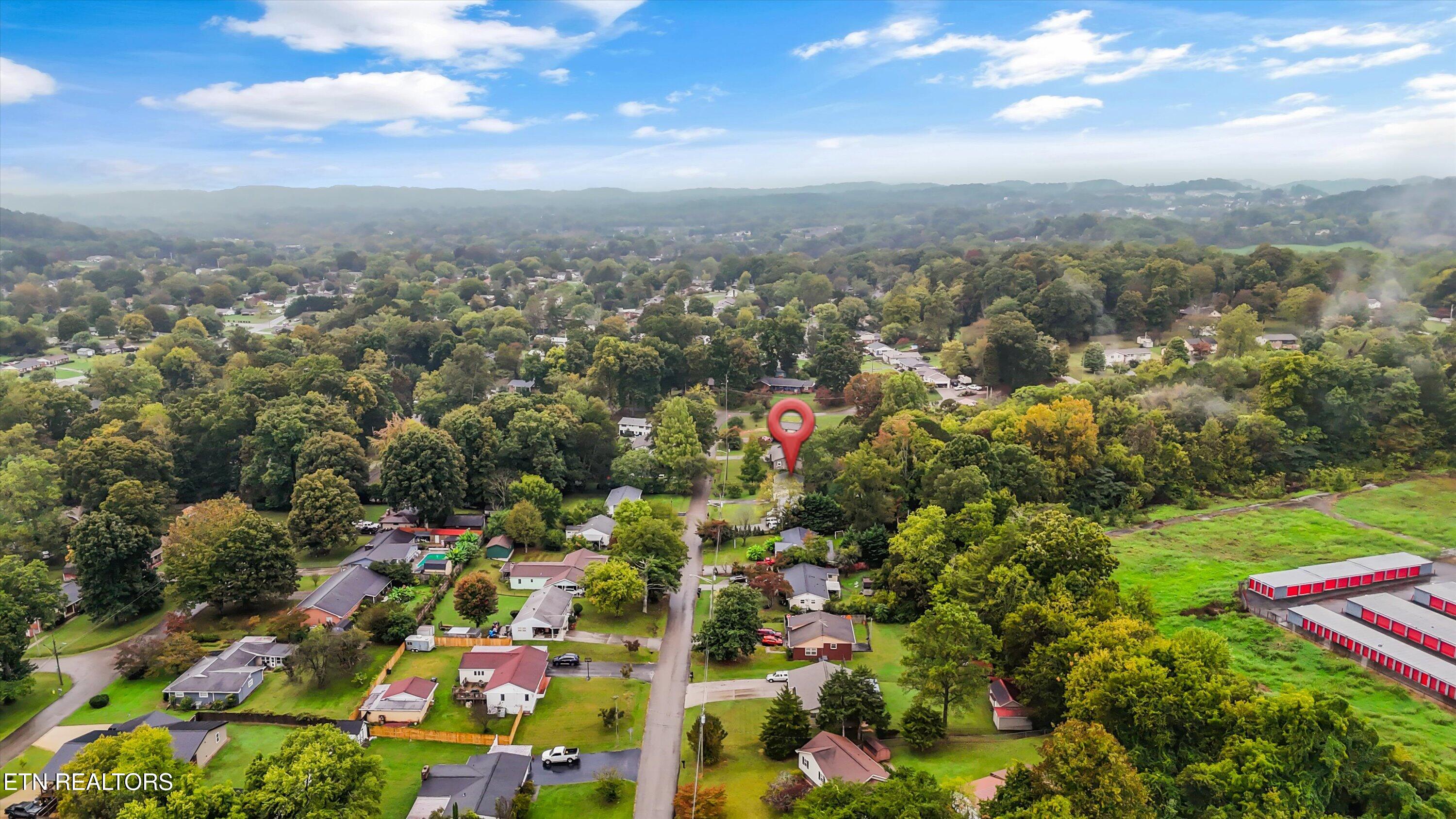 2001 Nandina Drive Knoxville TN 37912