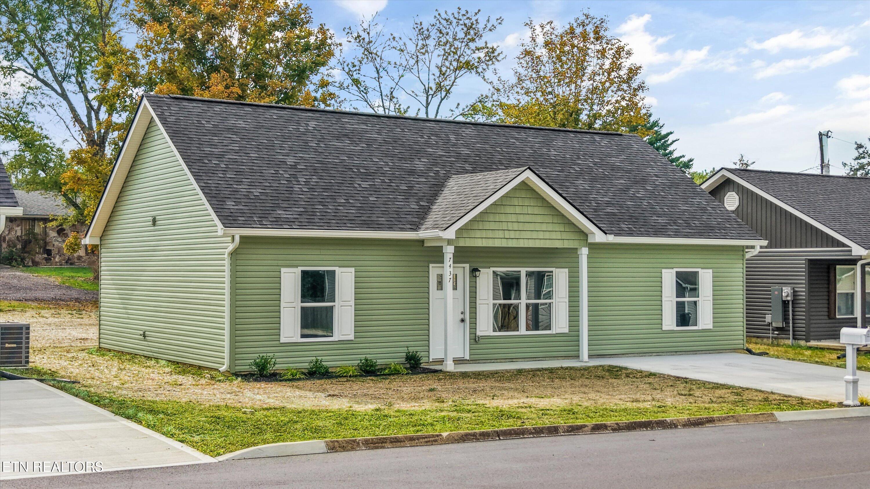 7437 Cascade Meadows Way Knoxville TN 37918