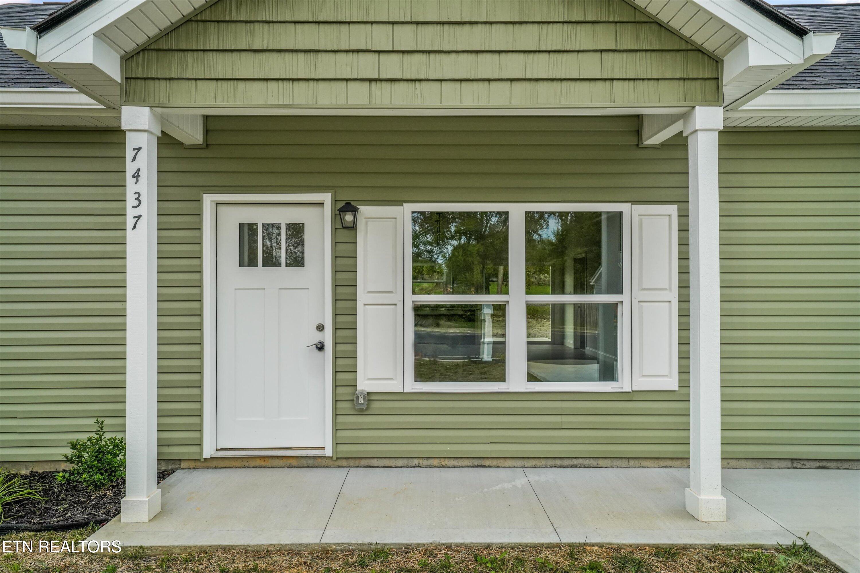 7437 Cascade Meadows Way Knoxville TN 37918