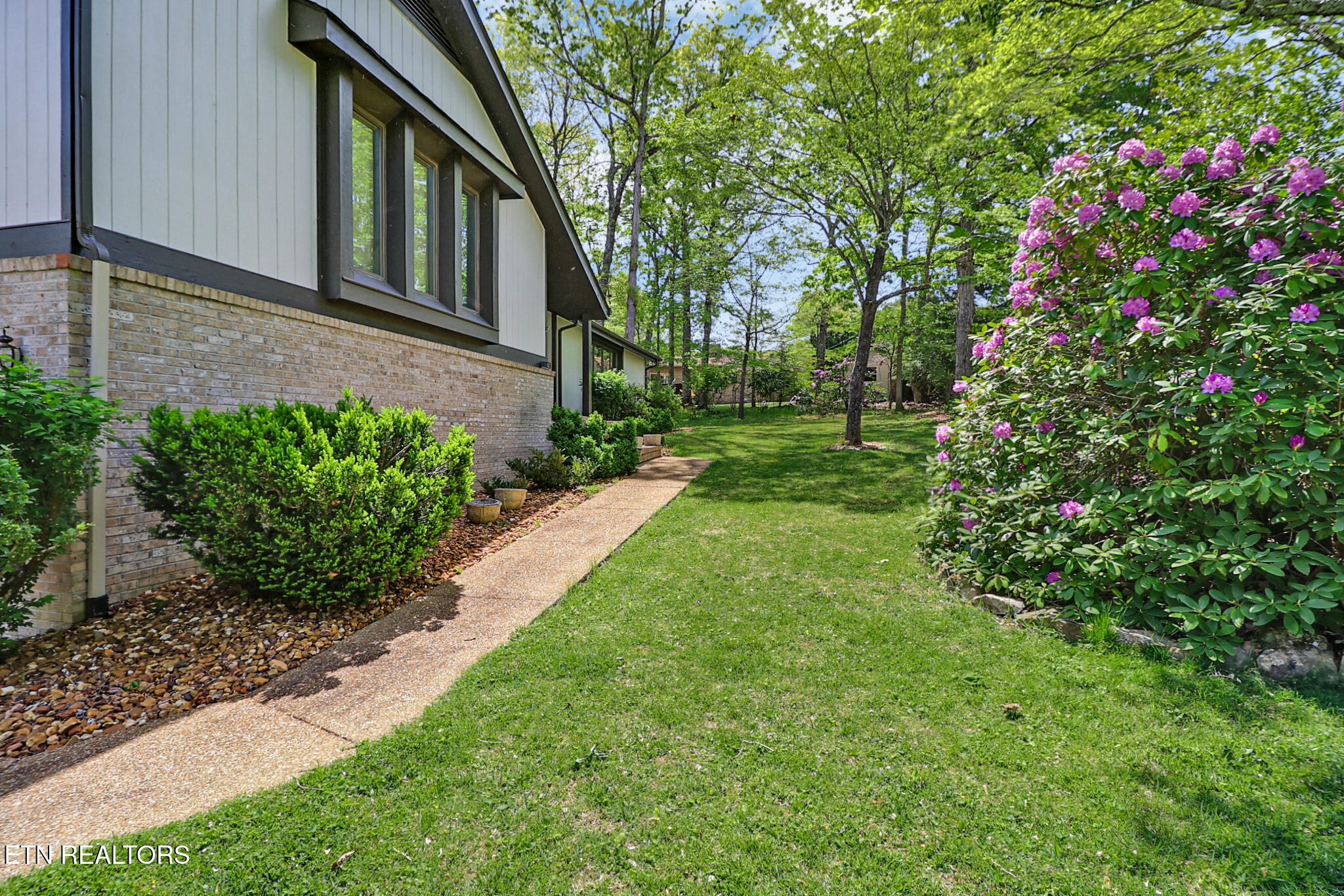 12 Ridge Crest Circle Crossville TN 38558