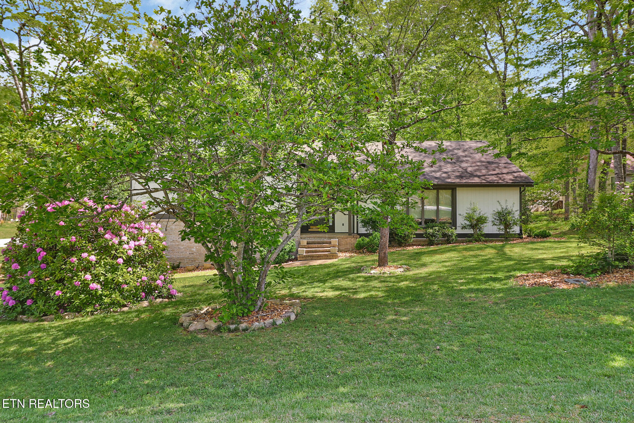 12 Ridge Crest Circle Crossville TN 38558