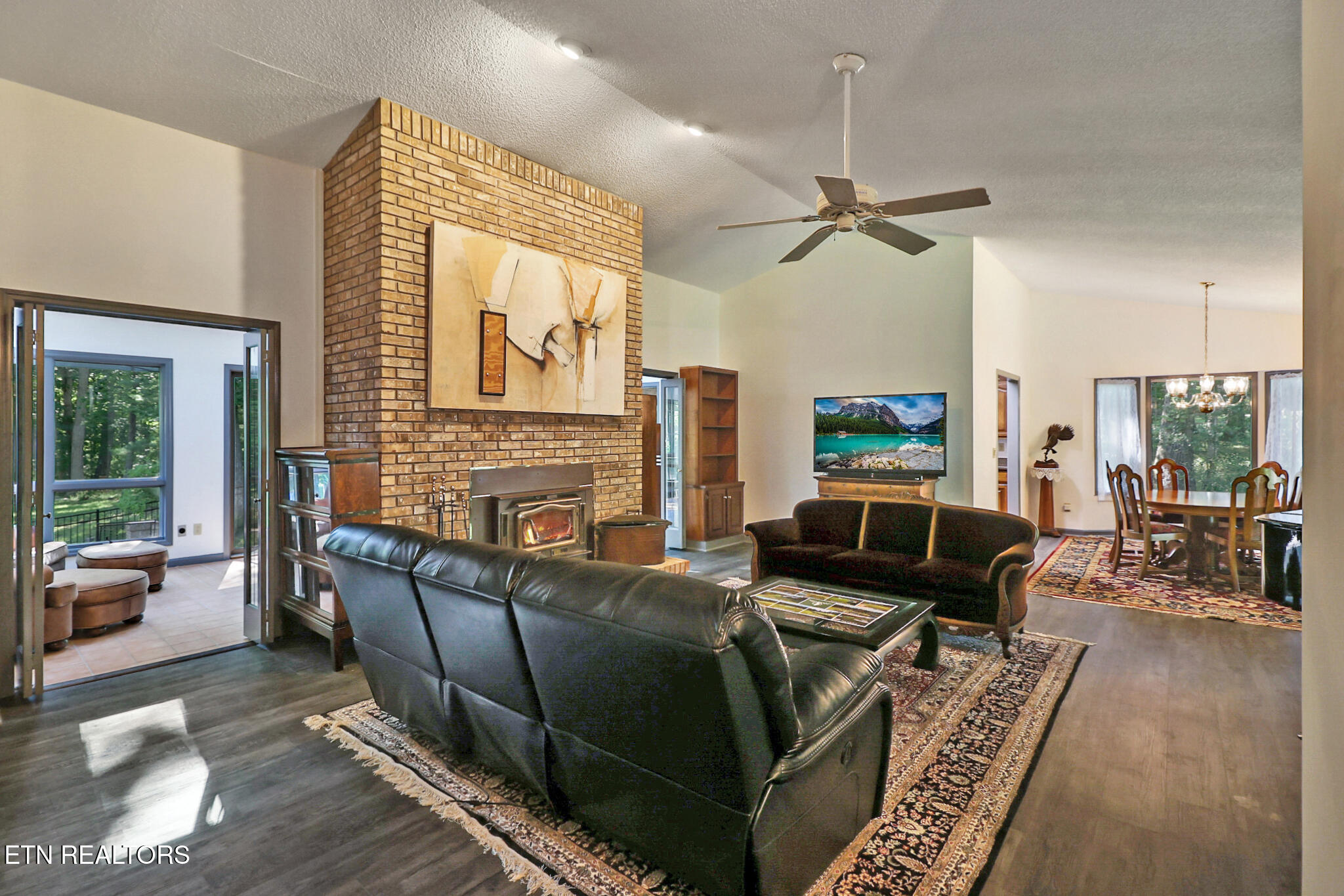 12 Ridge Crest Circle Crossville TN 38558