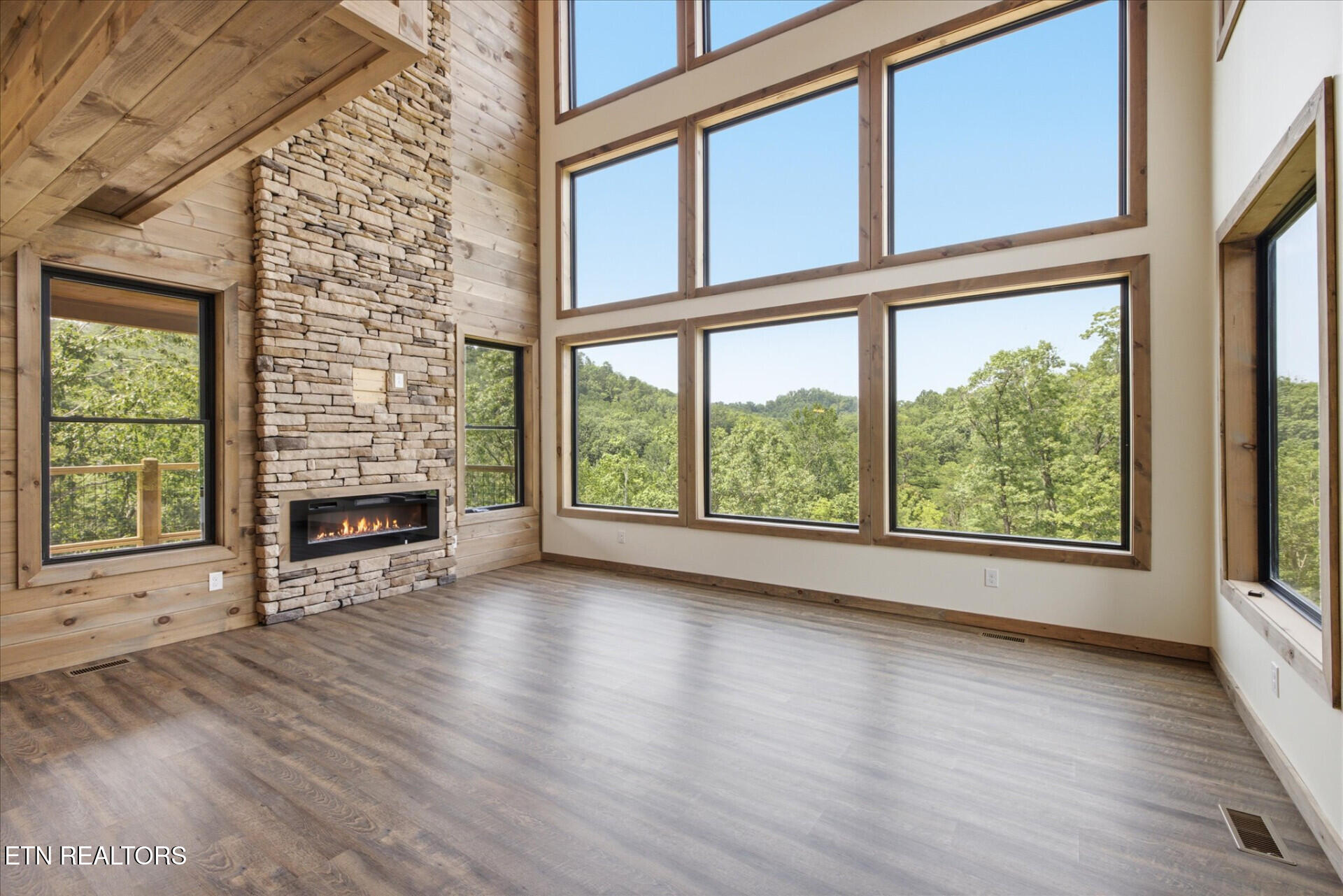 2046 Spurling Road Sevierville TN 37862