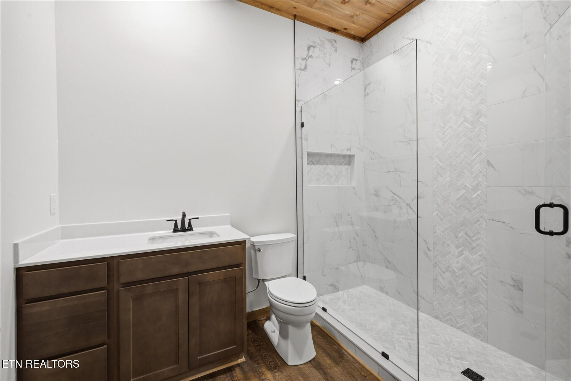 2046 Spurling Road Sevierville TN 37862