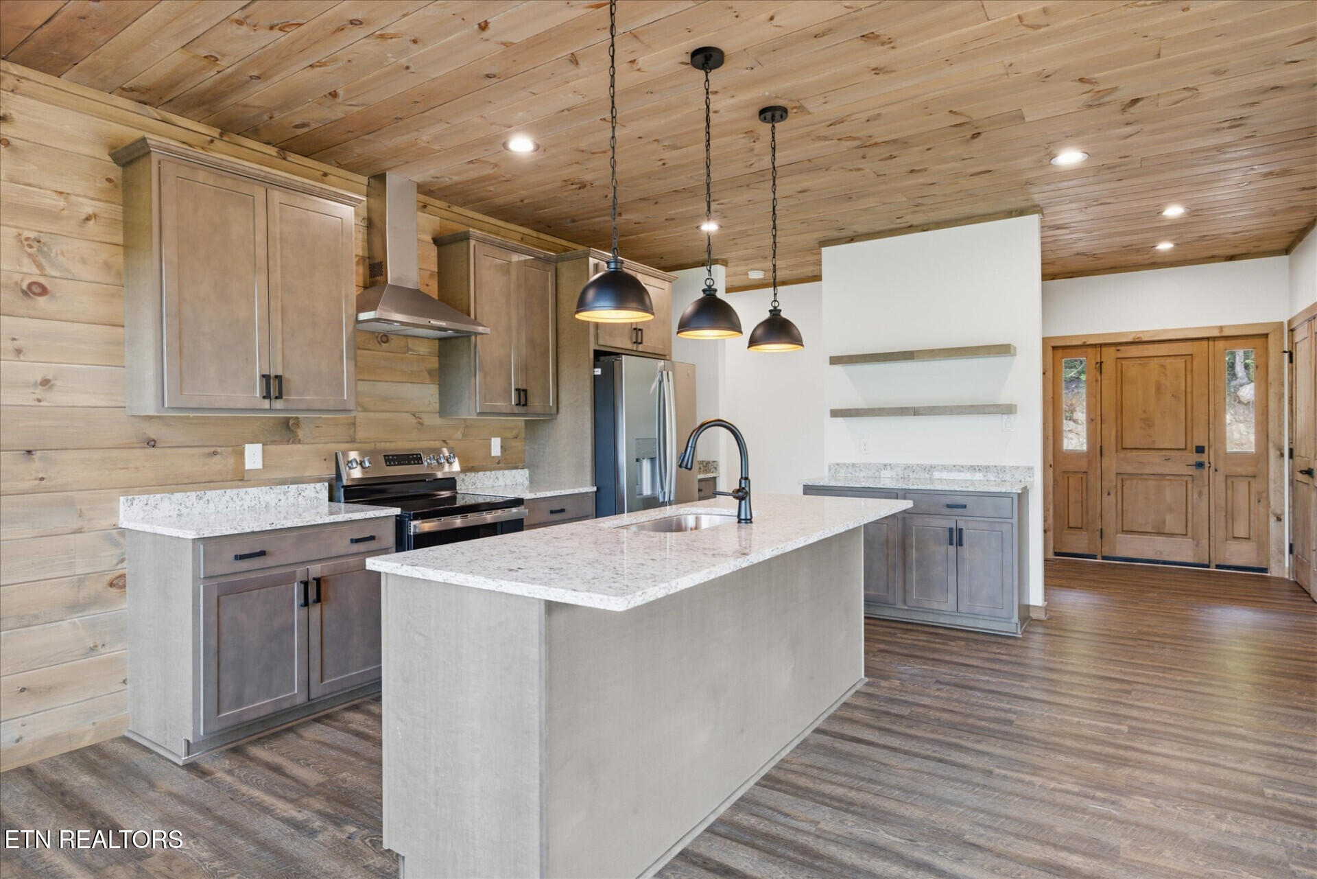2046 Spurling Road Sevierville TN 37862