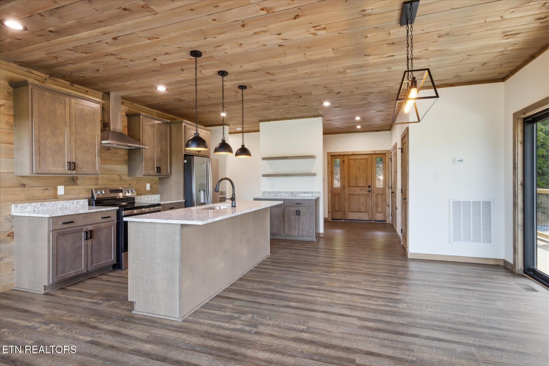 2046 Spurling Road Sevierville TN 37862
