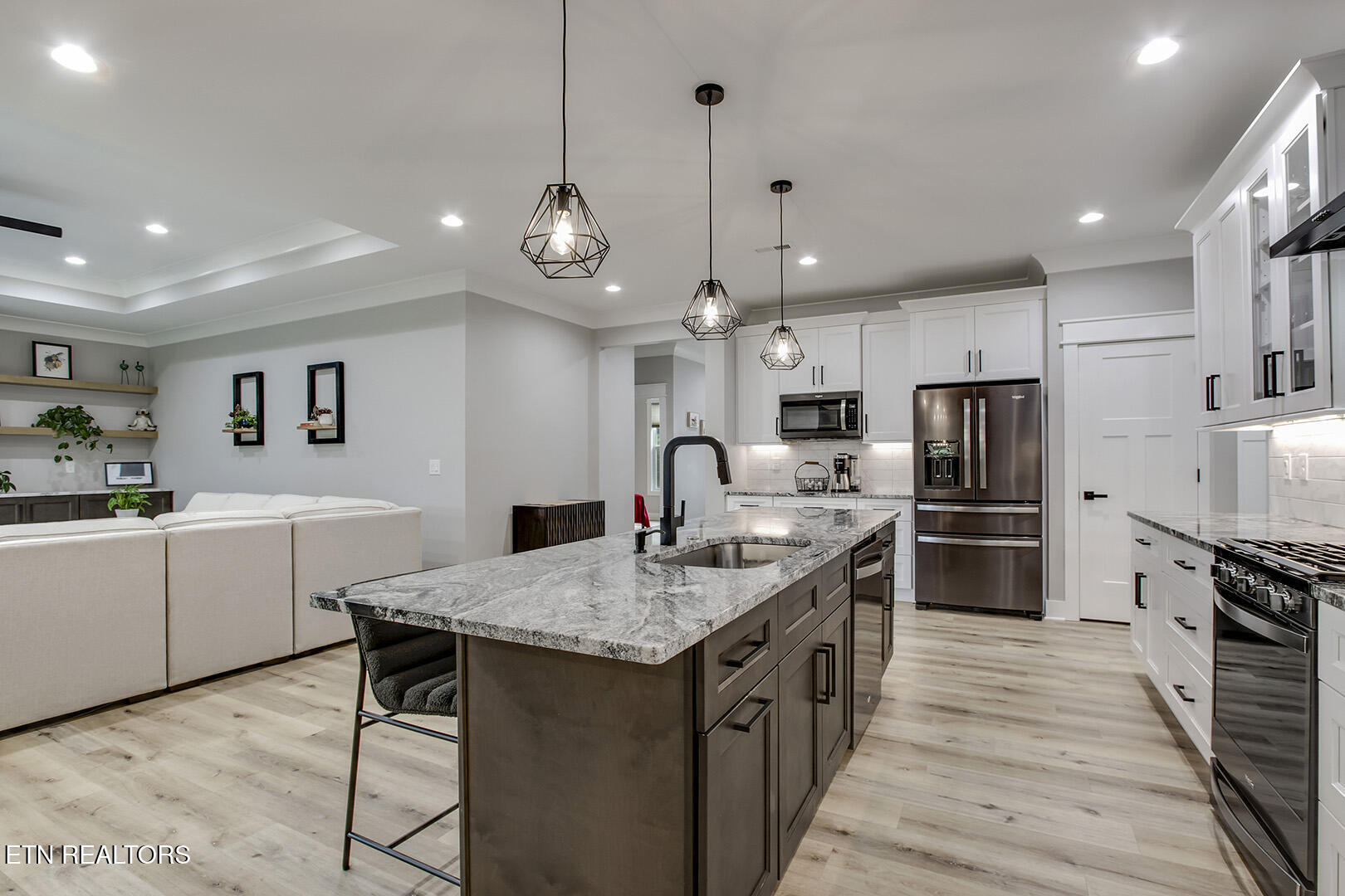 141 Daleyuhski Way Loudon TN 37774