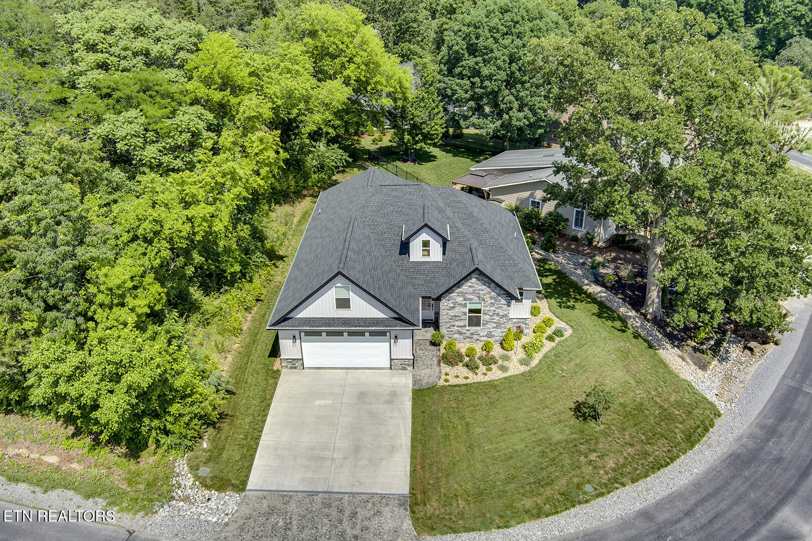 141 Daleyuhski Way Loudon TN 37774