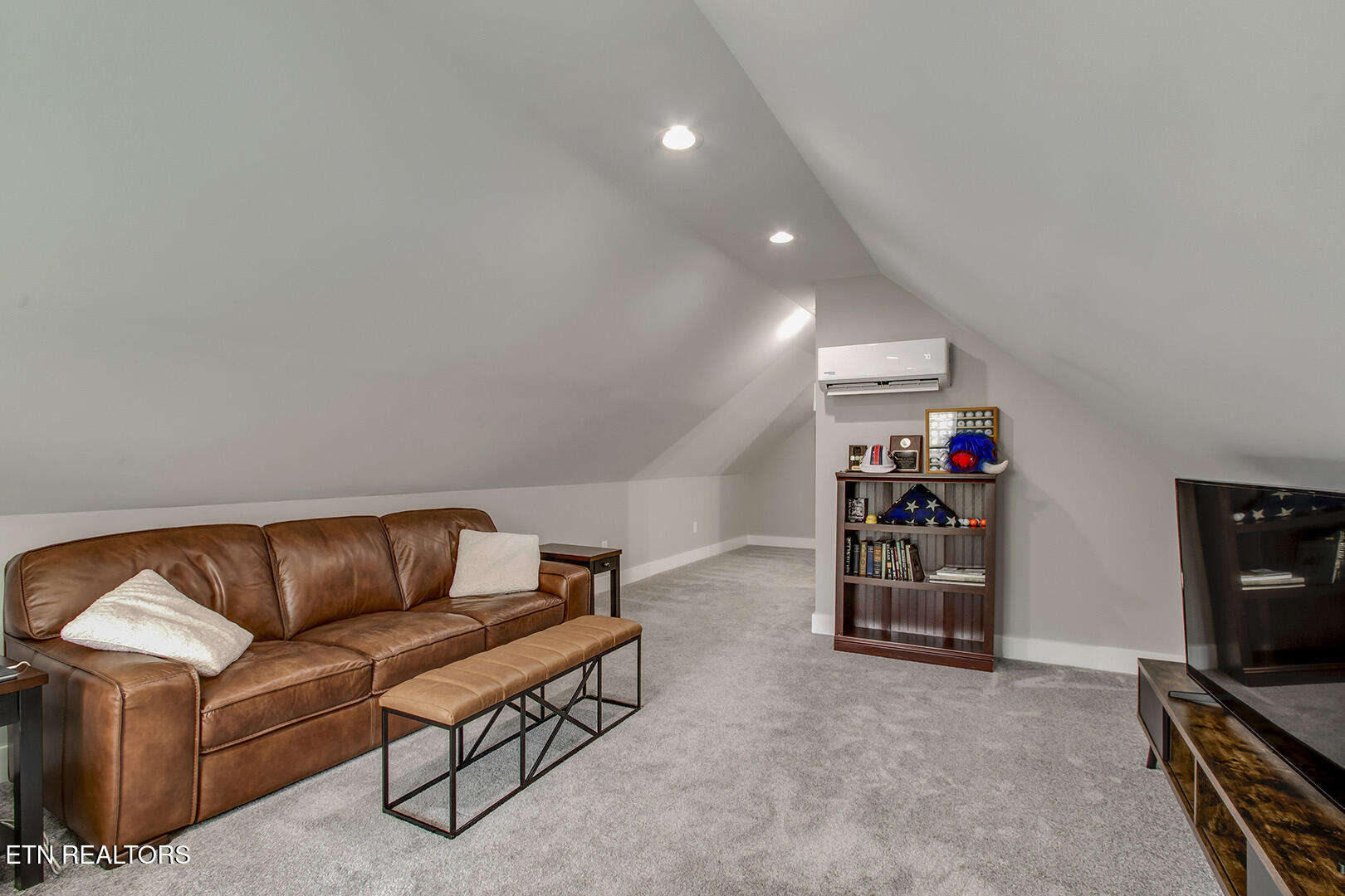 141 Daleyuhski Way Loudon TN 37774
