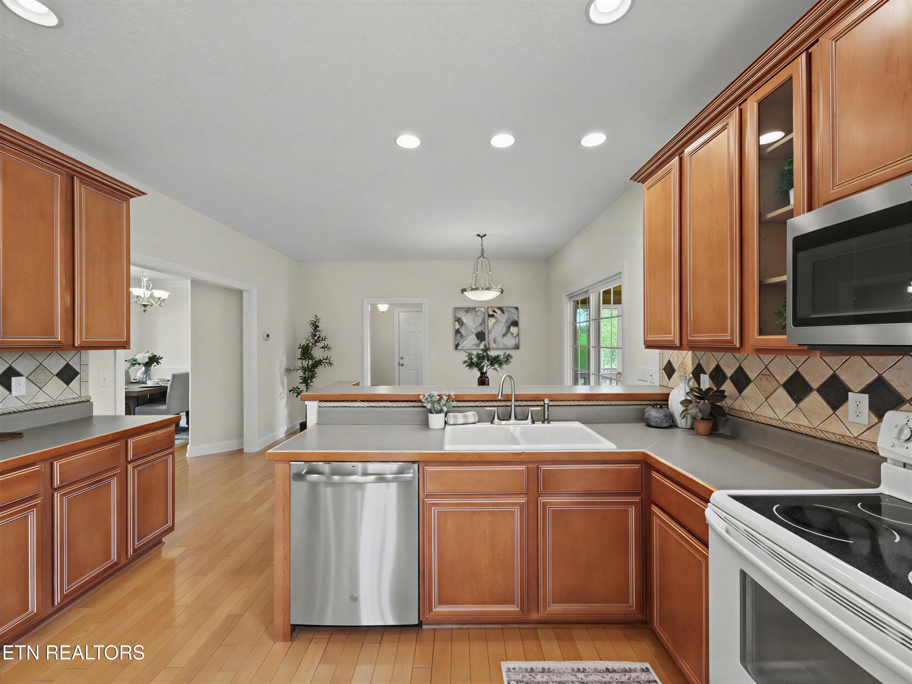 1323 Stonehenge Drive Maryville TN 37803