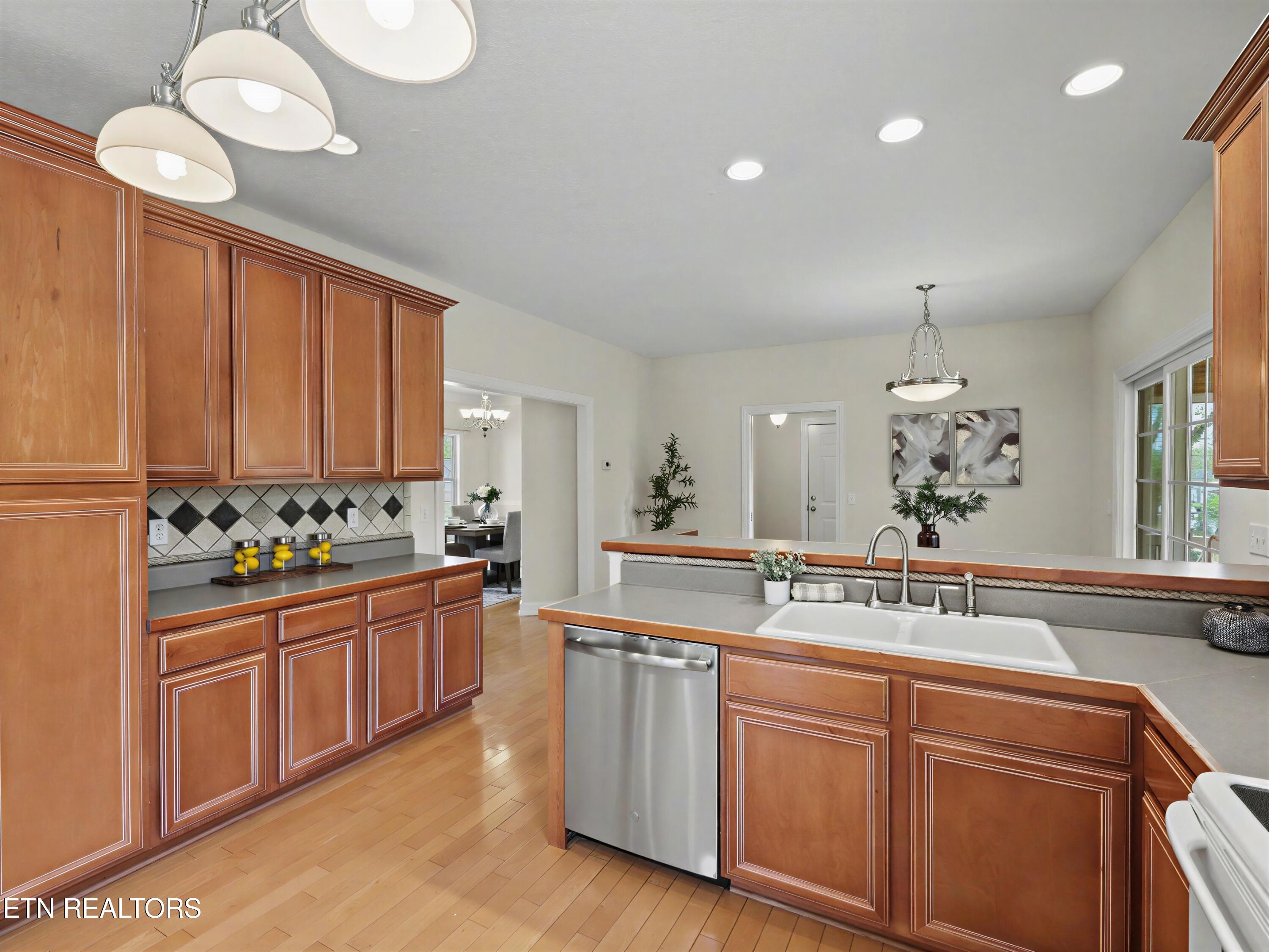 1323 Stonehenge Drive Maryville TN 37803