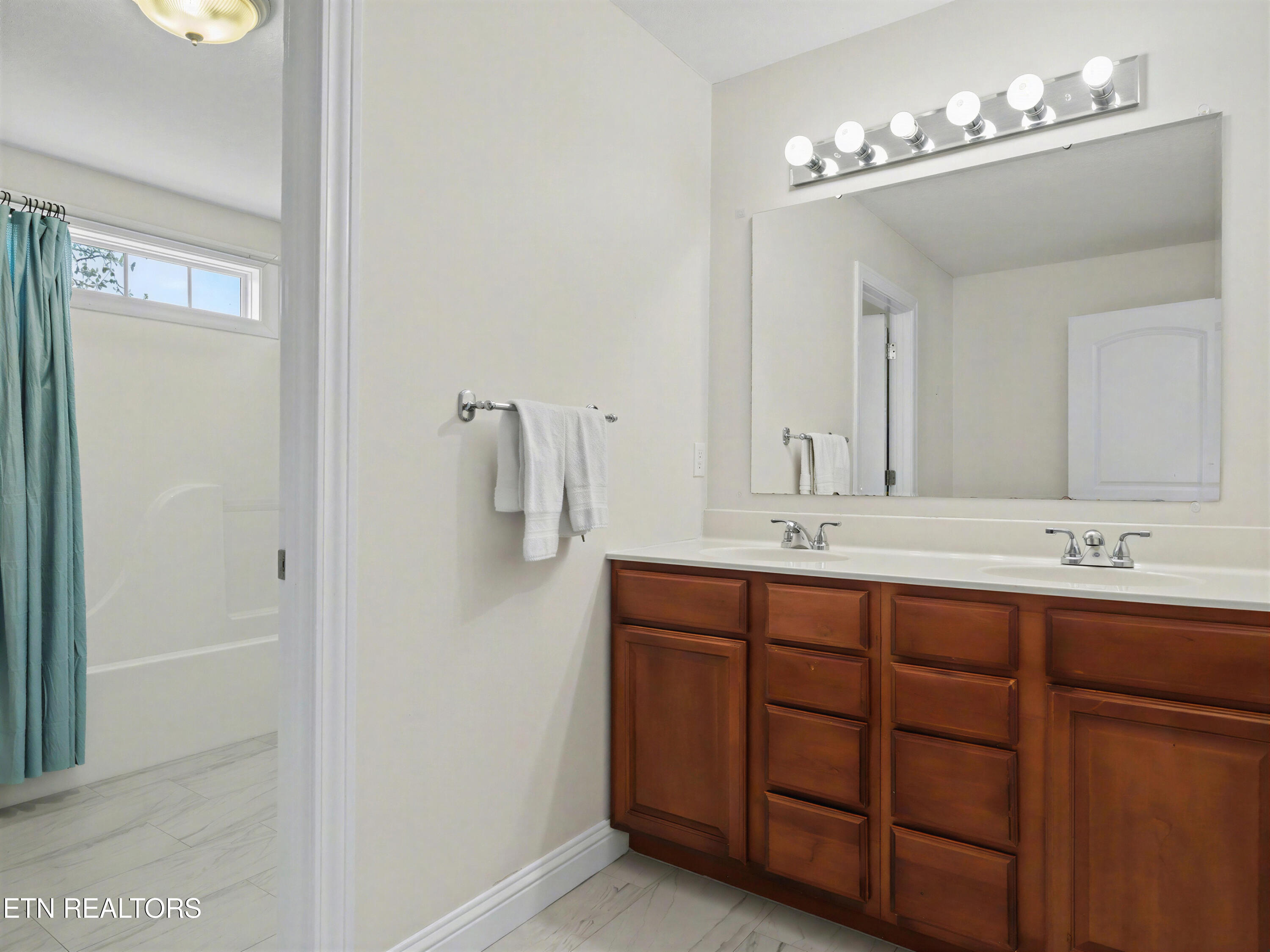 1323 Stonehenge Drive Maryville TN 37803