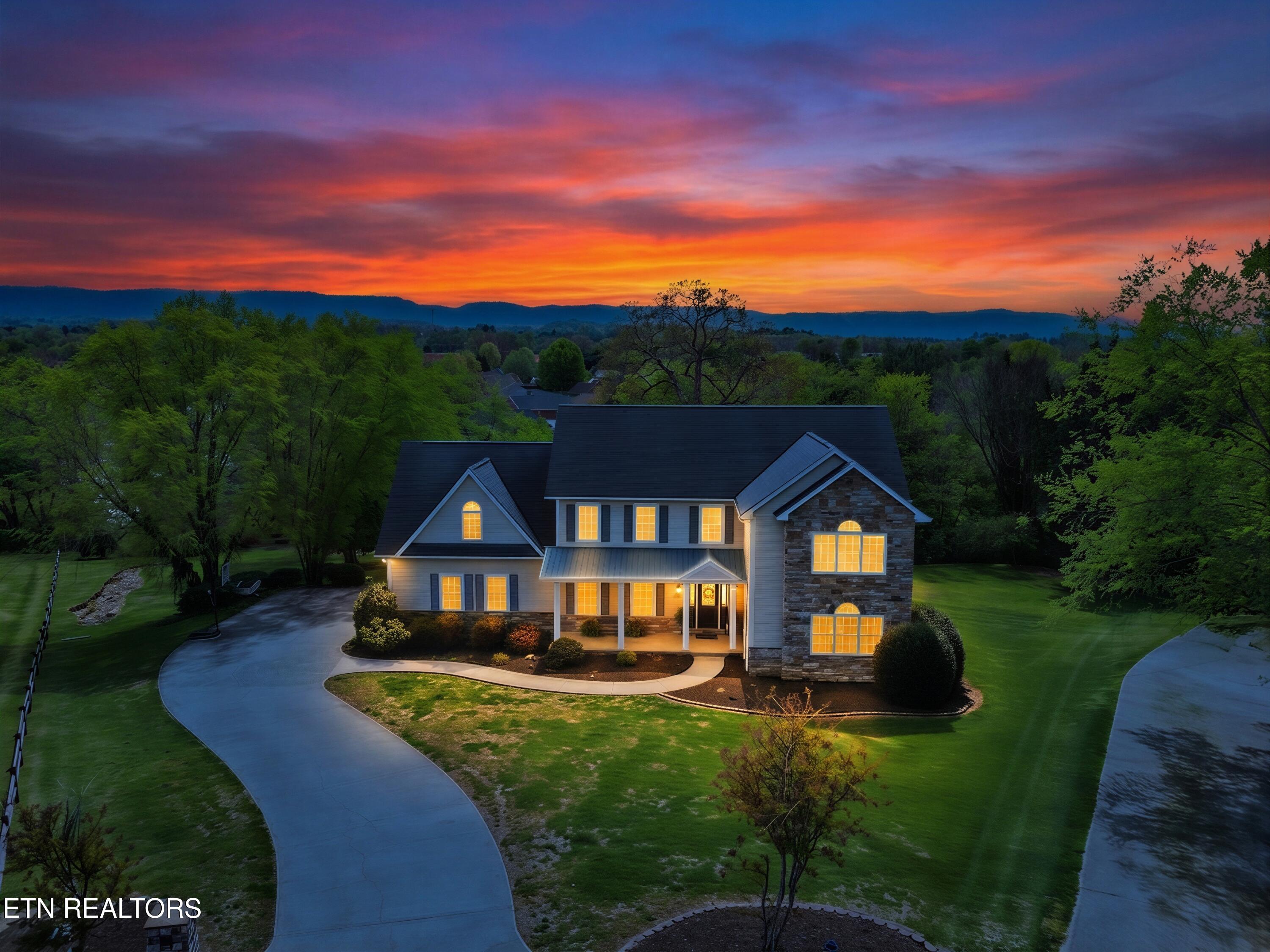 1323 Stonehenge Drive Maryville TN 37803