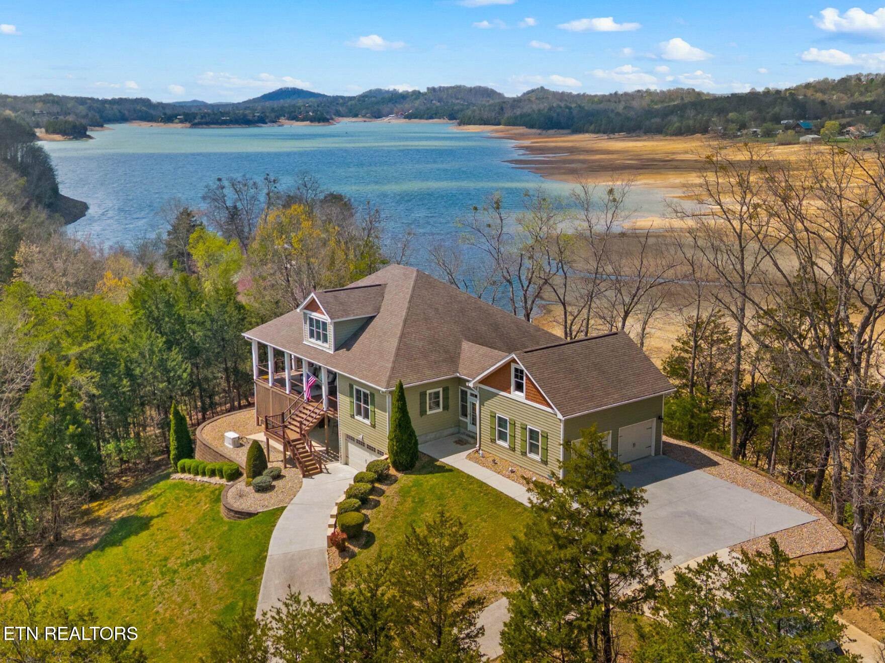 2017 Paradise Hills Road Dandridge TN 37725