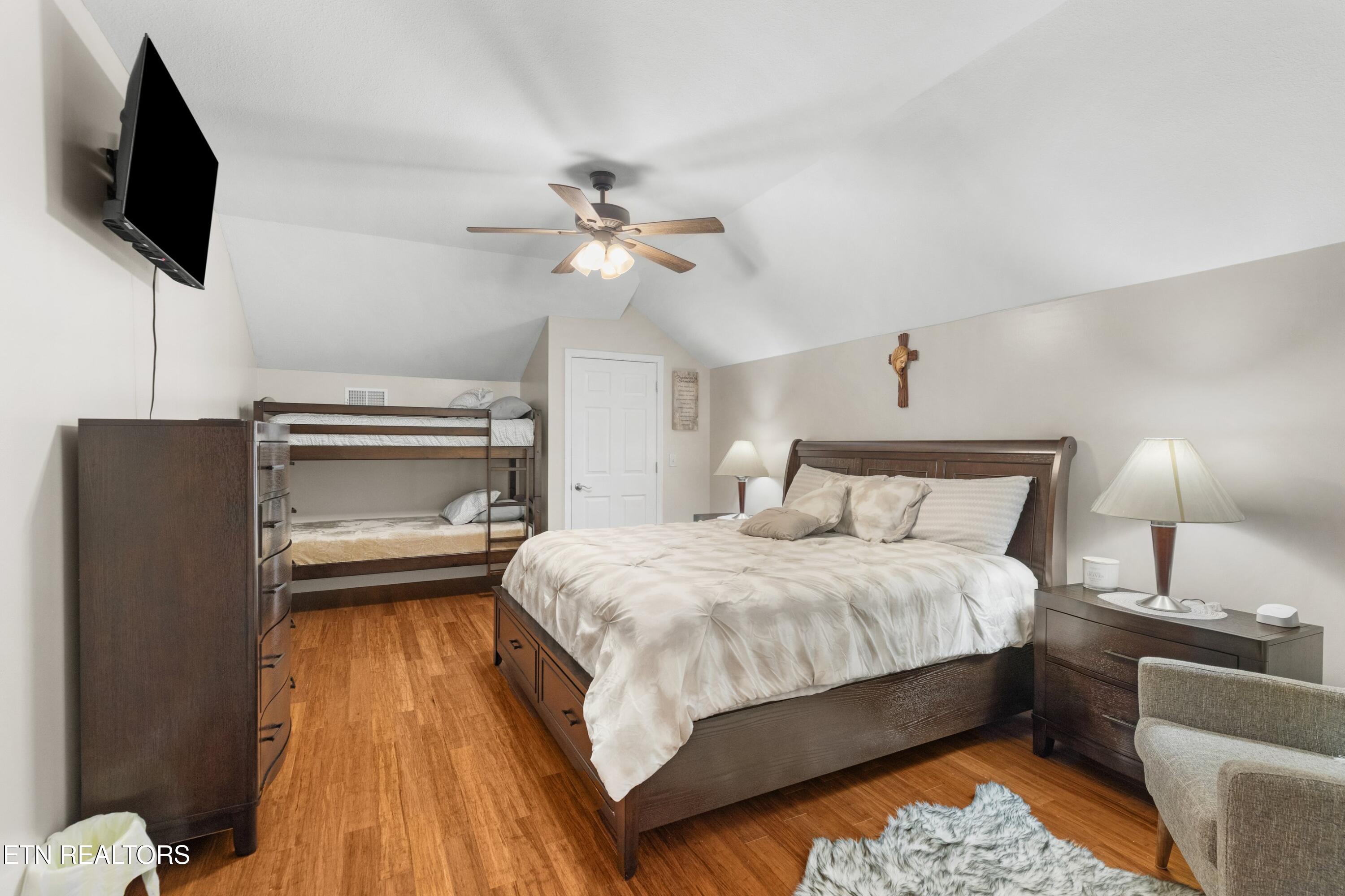 2017 Paradise Hills Road Dandridge TN 37725