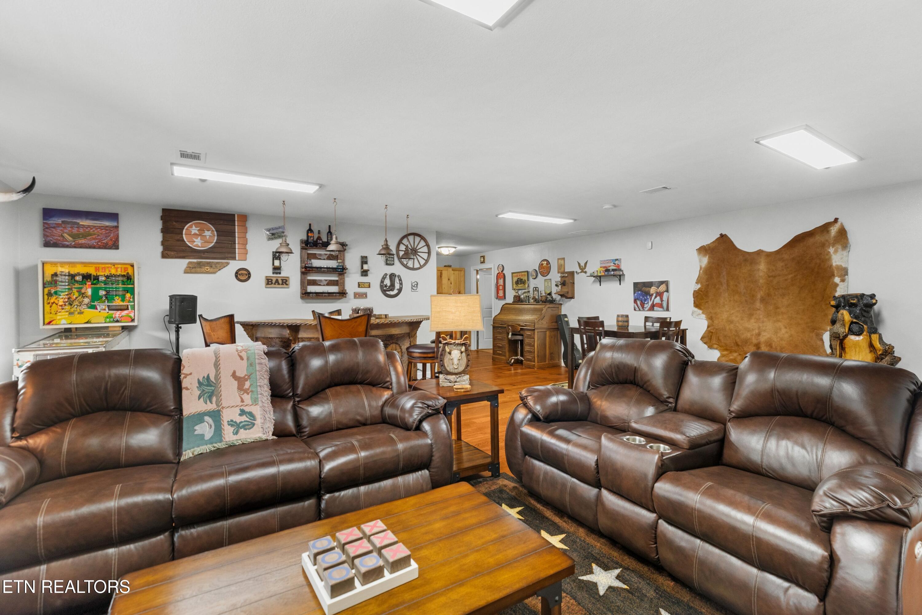 2017 Paradise Hills Road Dandridge TN 37725