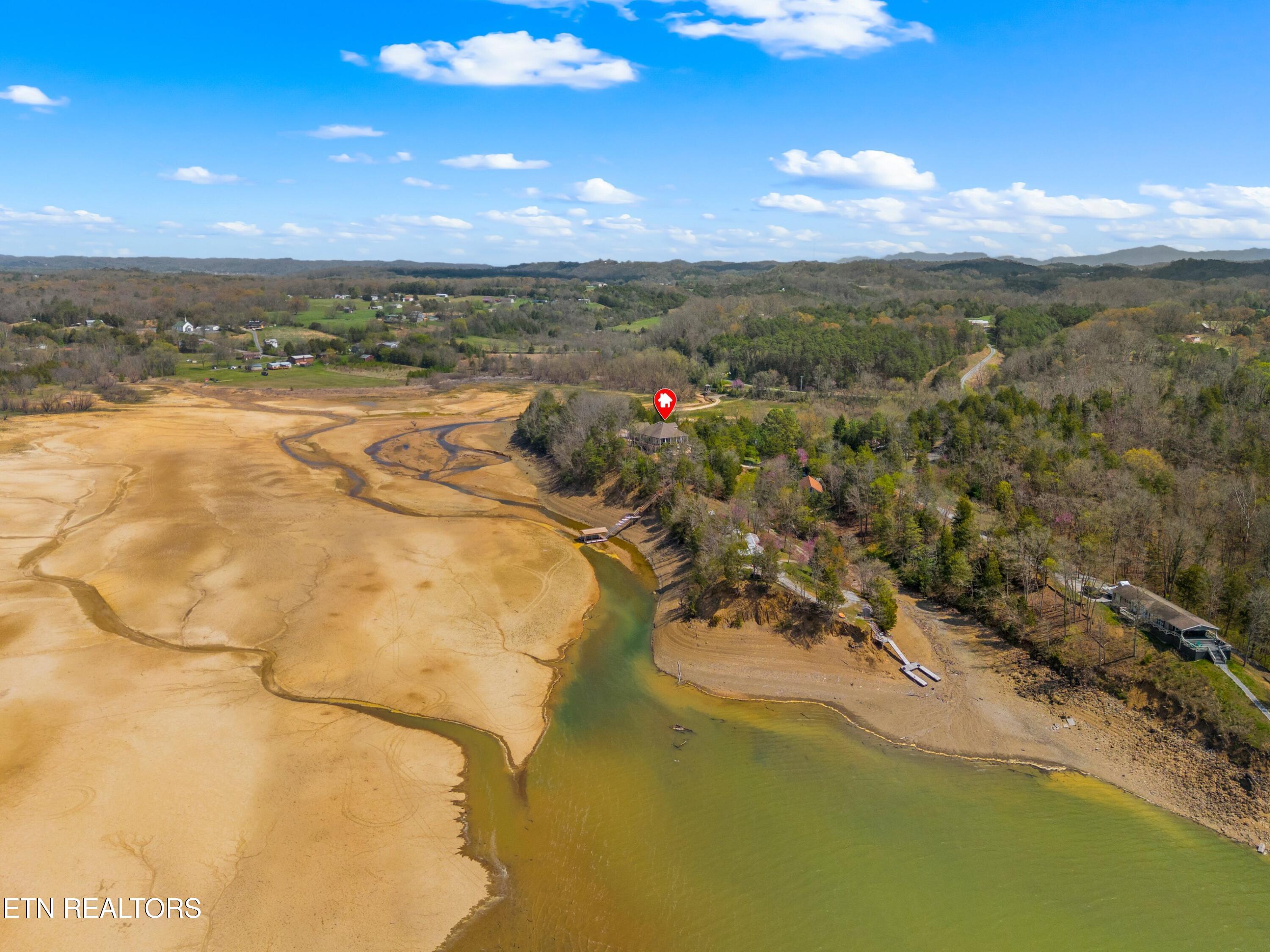 2017 Paradise Hills Road Dandridge TN 37725