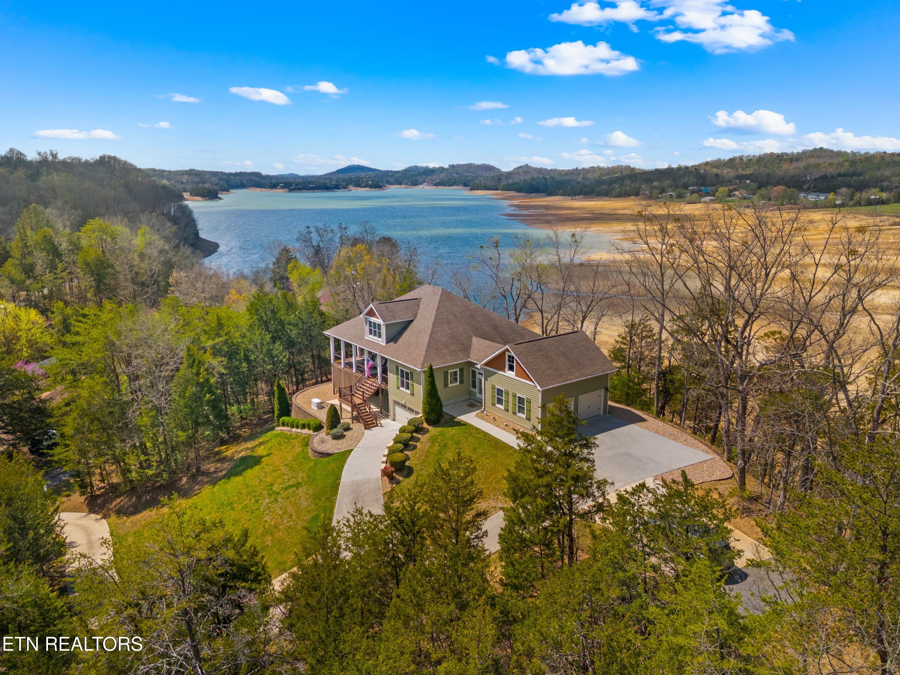 2017 Paradise Hills Road Dandridge TN 37725