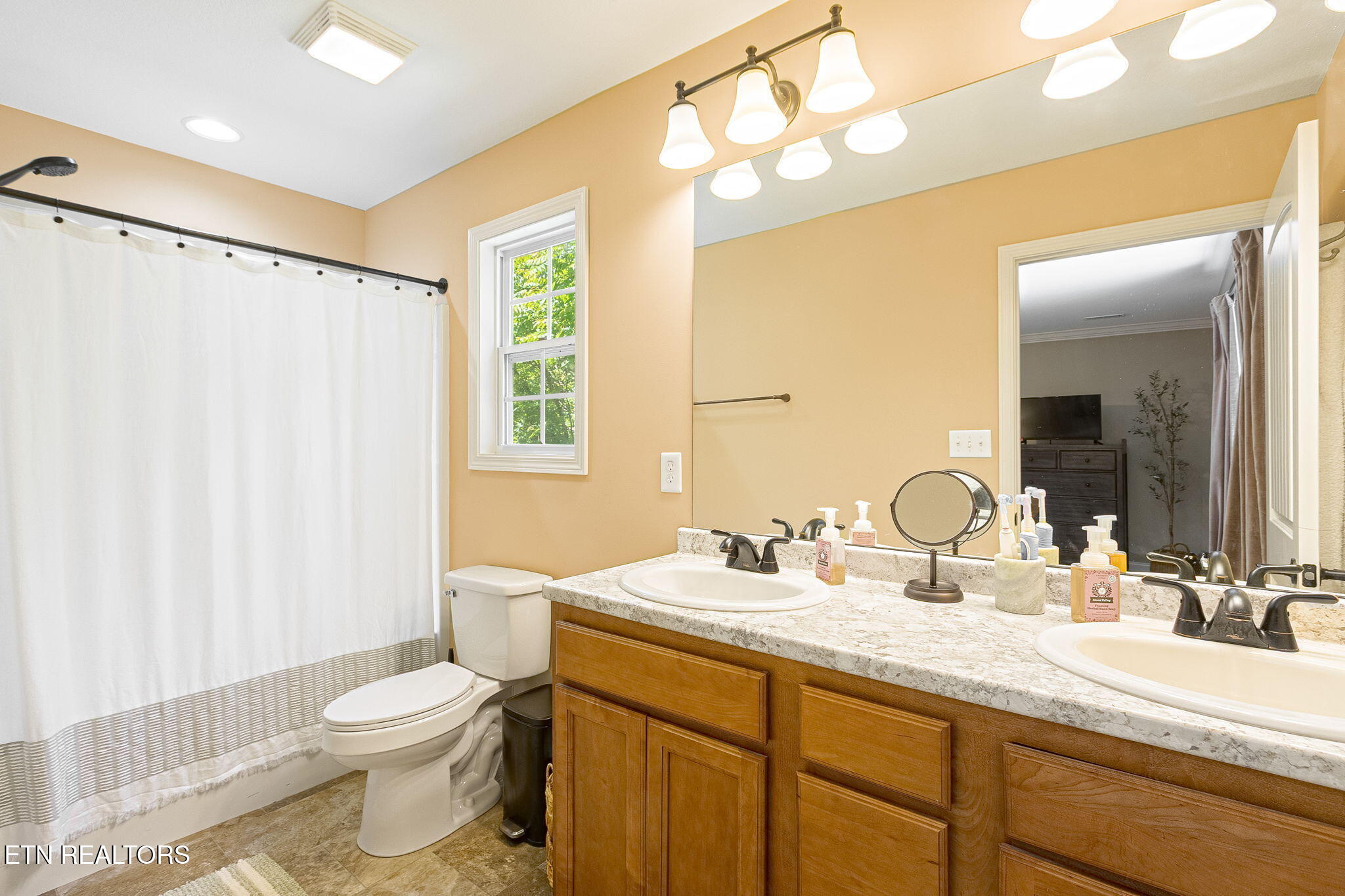 327 Brown School Road Maryville TN 37804
