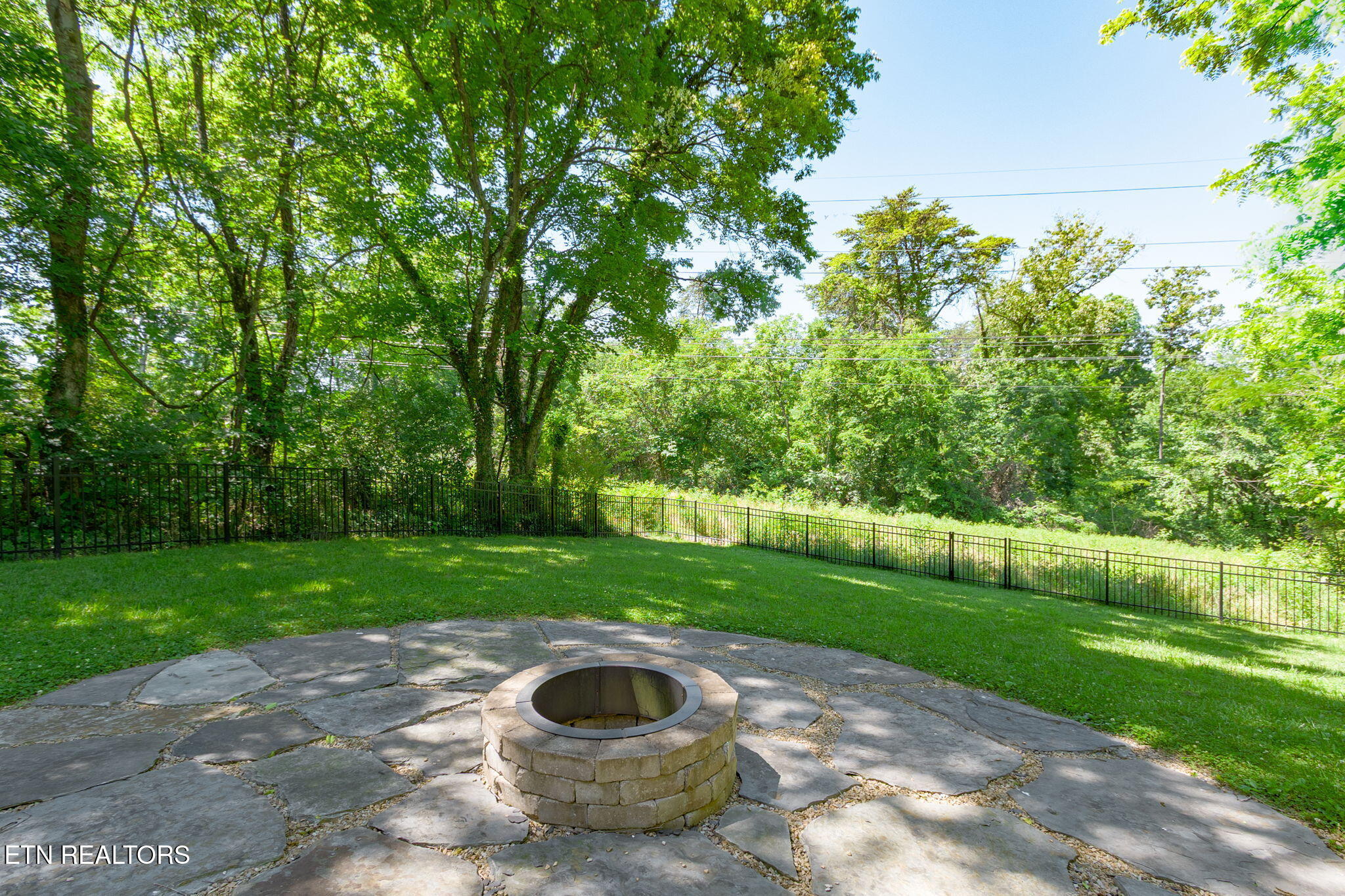 327 Brown School Road Maryville TN 37804